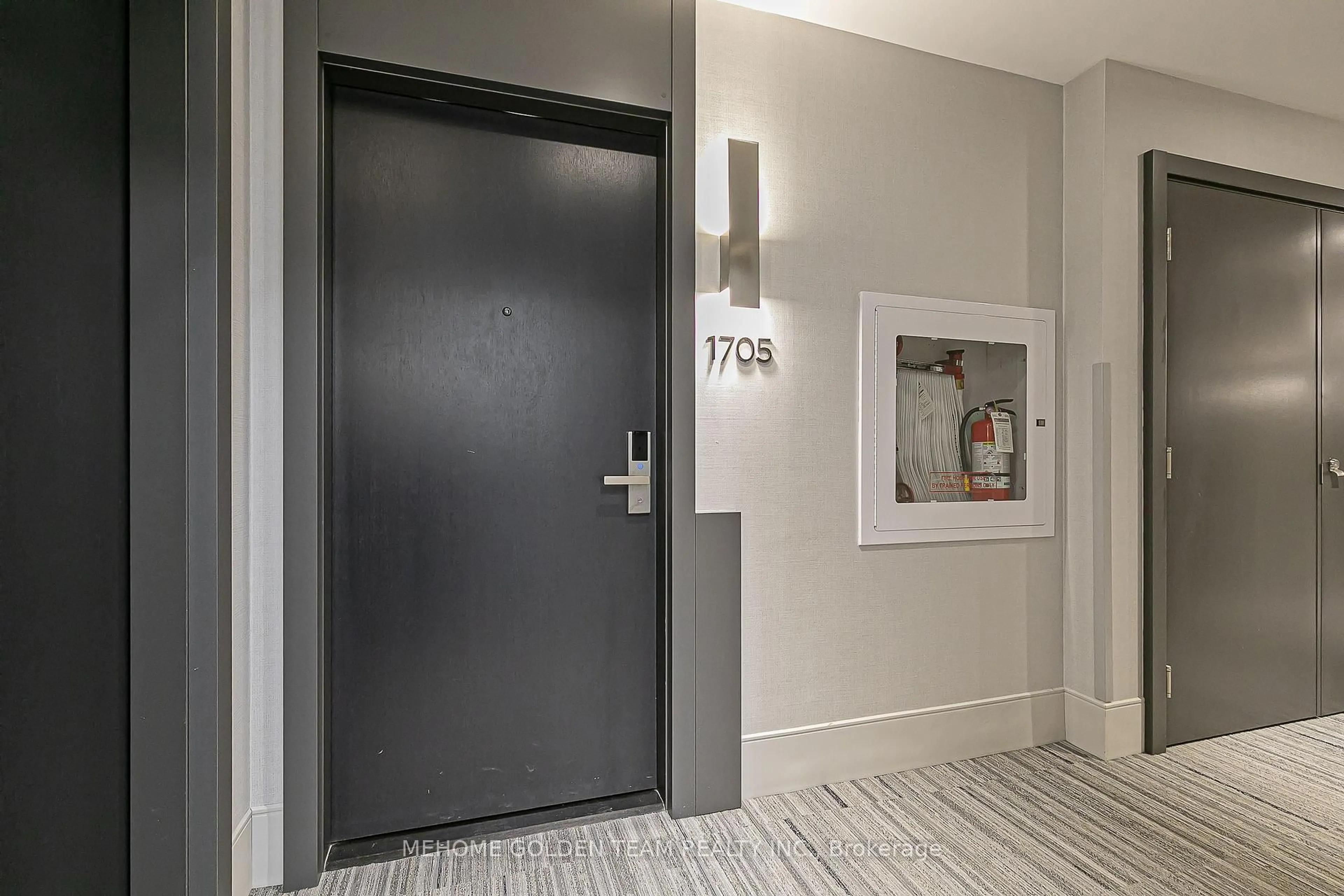 Indoor entryway for 18 Water Walk Dr #1705, Markham Ontario L3R 6L5