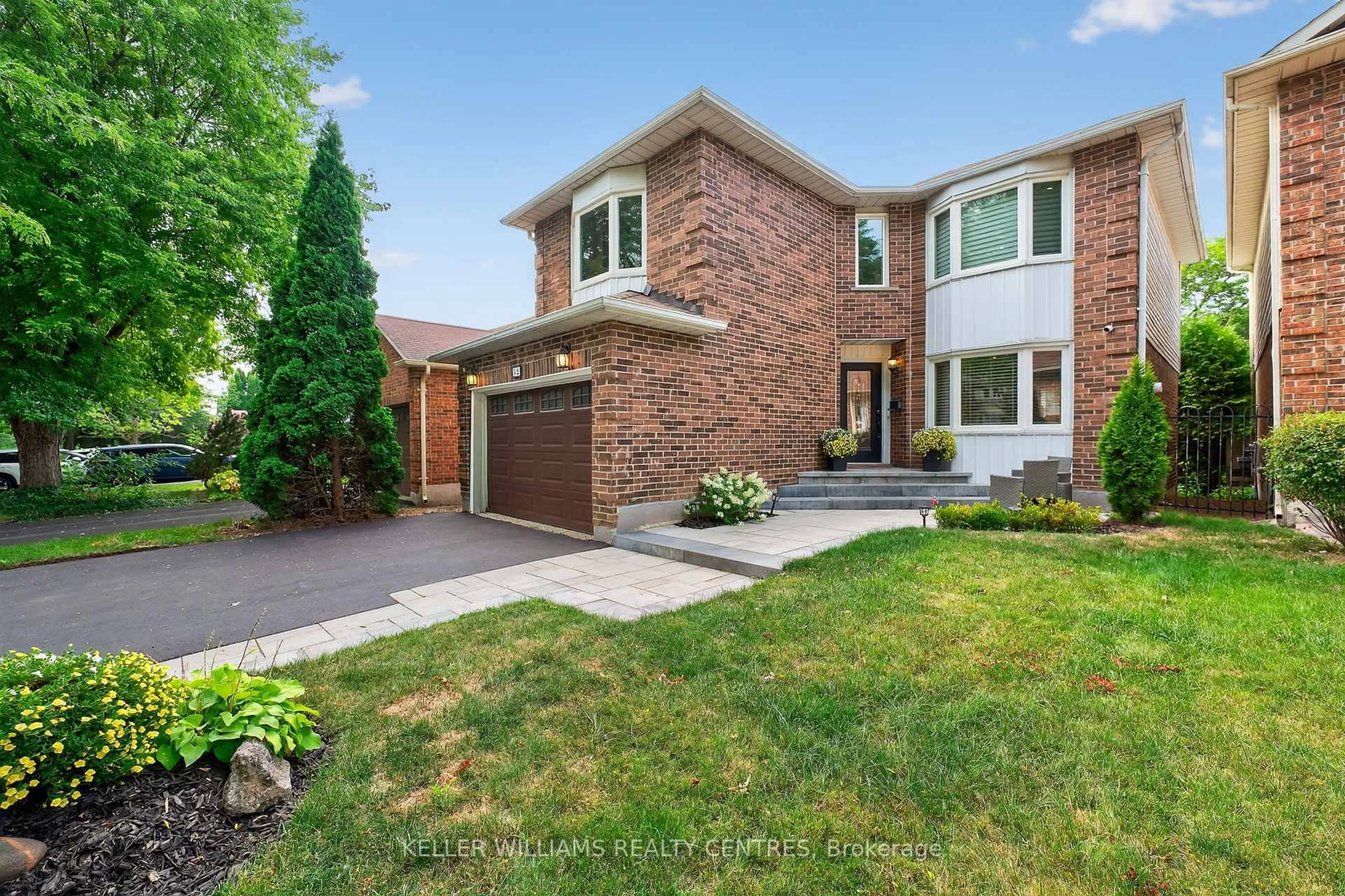 Home with brick exterior material, street for 42 Buchanan Cres, Aurora Ontario L4G 5K4