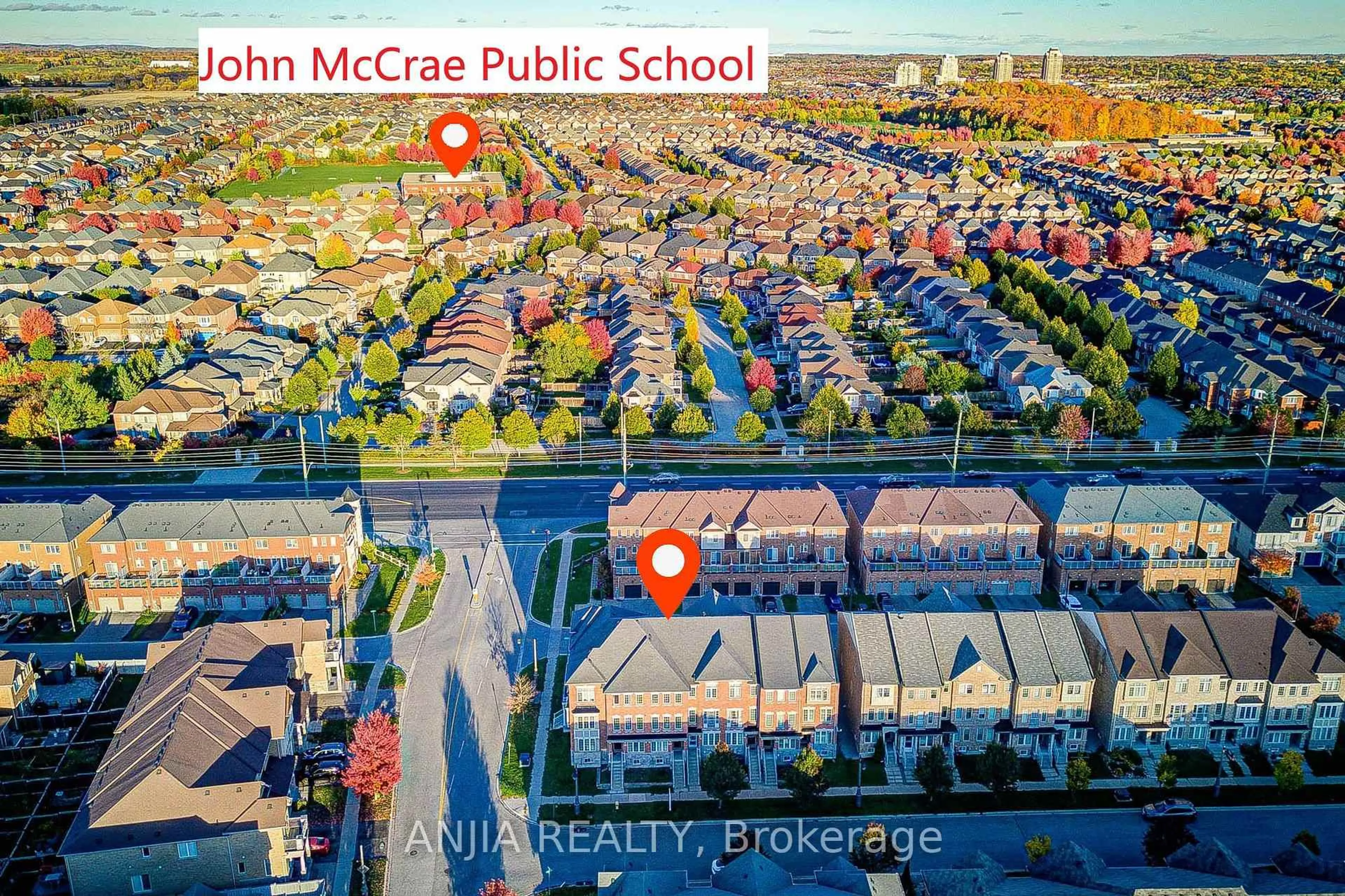 A pic from outside/outdoor area/front of a property/back of a property/a pic from drone, city buildings view from balcony for 5 Valliere Dr, Markham Ontario L6C 0M7