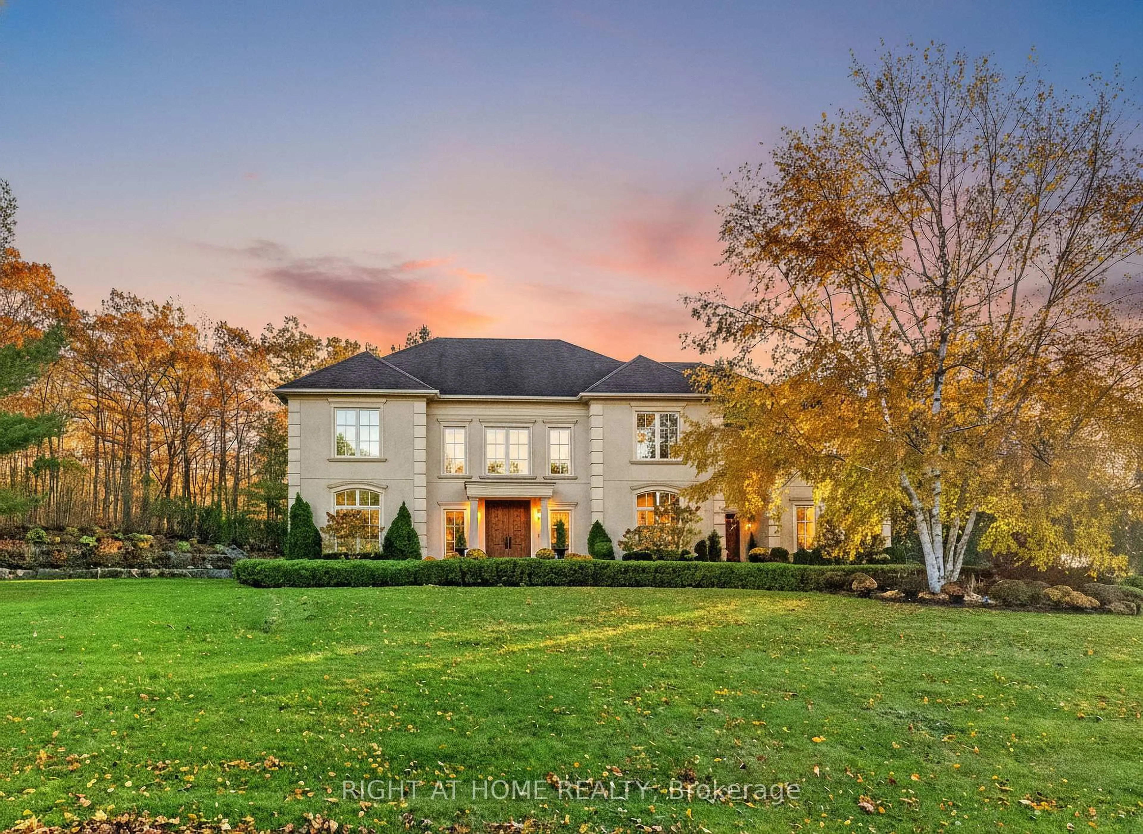 Unknown for 65 Kingswood Dr, King Ontario L7B 1K8