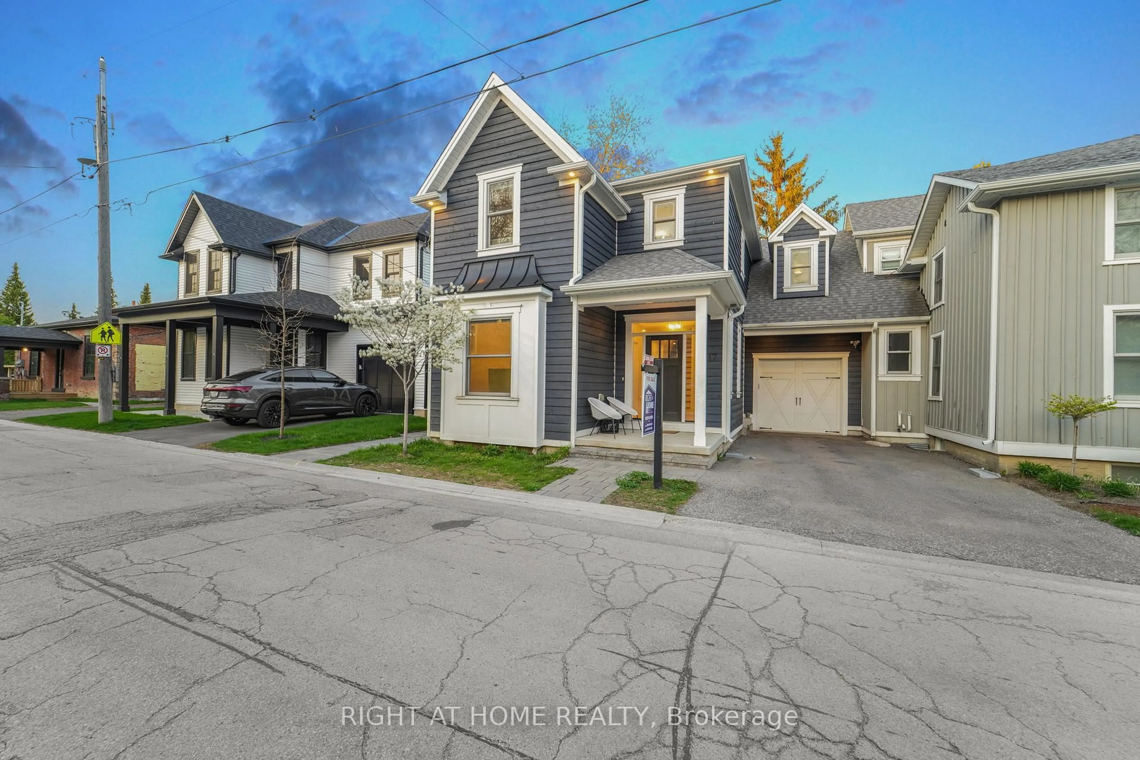 Unknown for 17 George St, Markham Ontario L3P 2R8