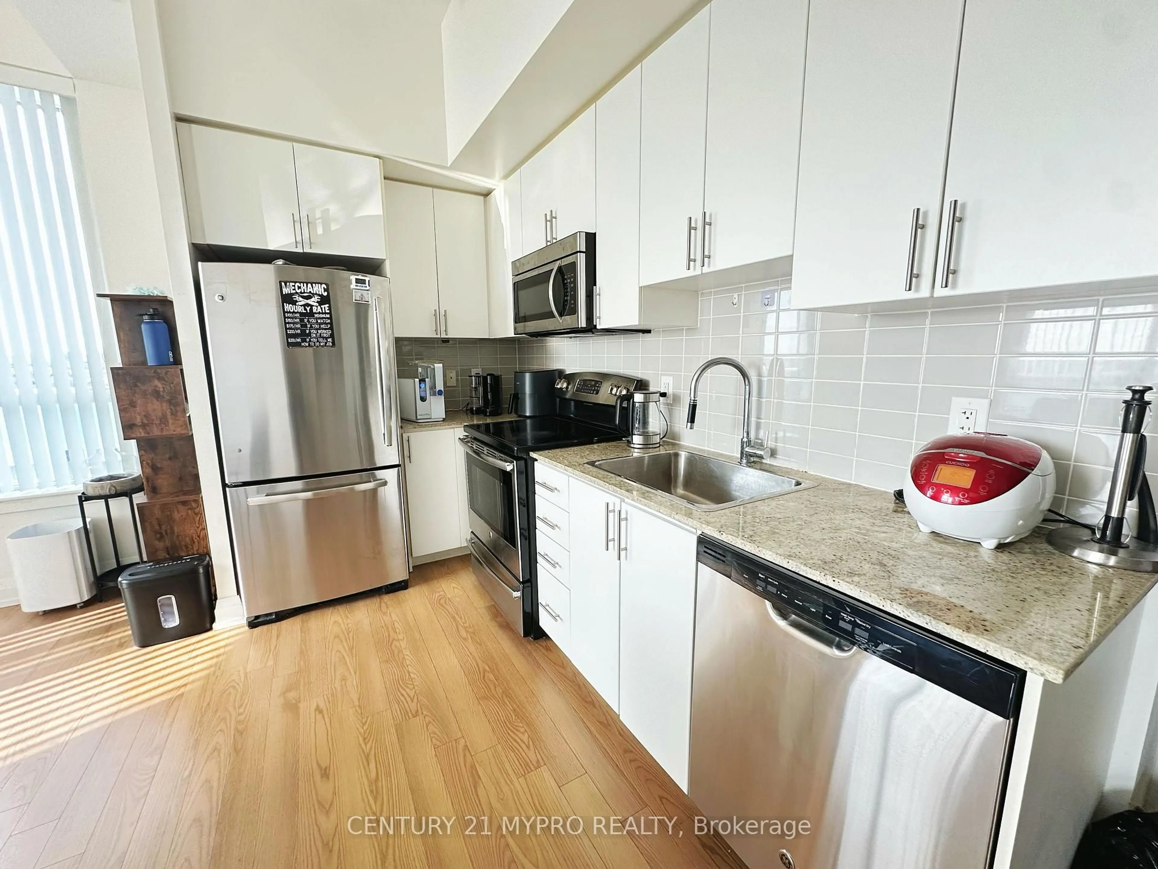 Open concept kitchen, unknown for 7171 Yonge St #908, Markham Ontario L3T 0C5