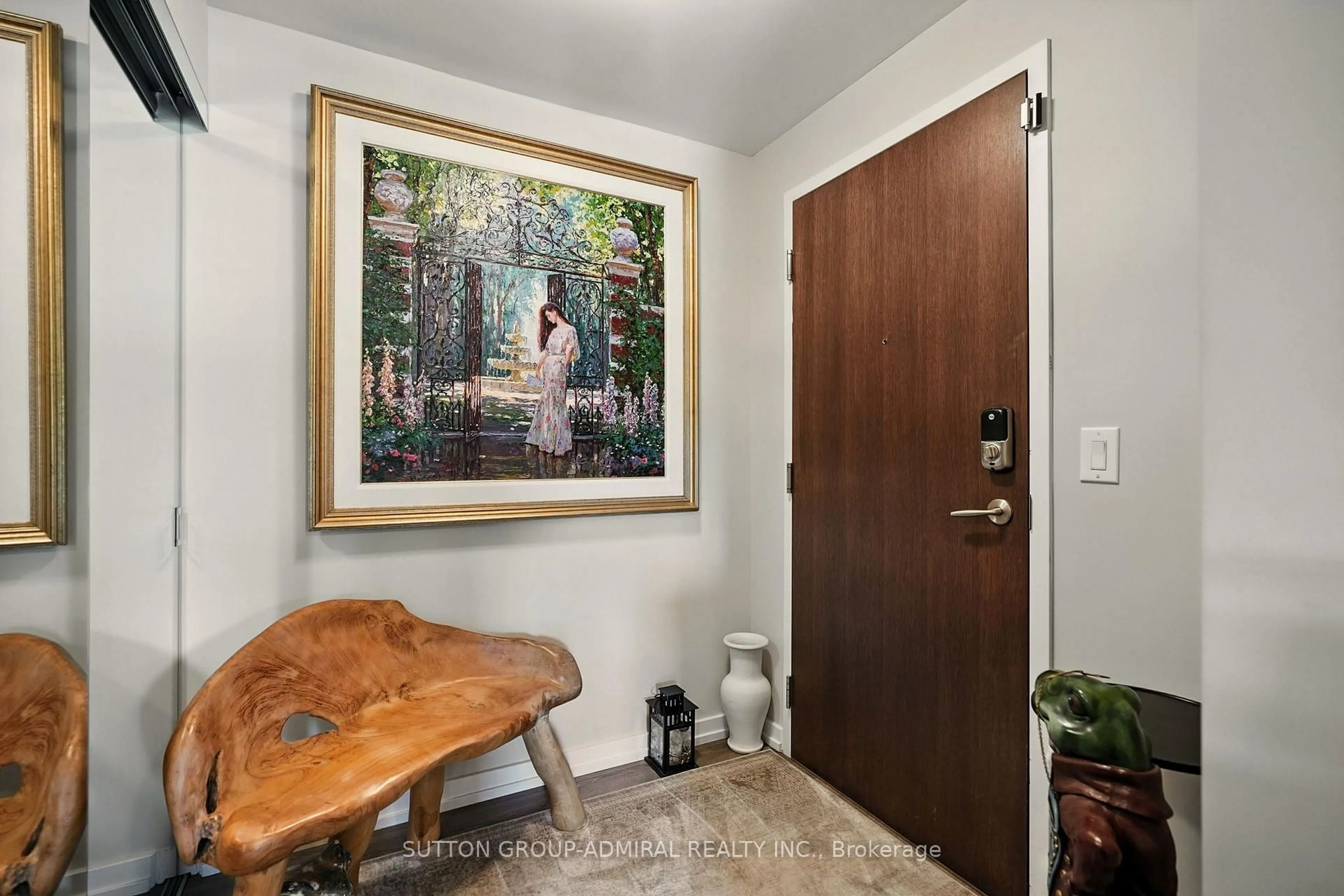 Indoor entryway for 241 Sea Ray Ave #A217, Innisfil Ontario L9S 0L9