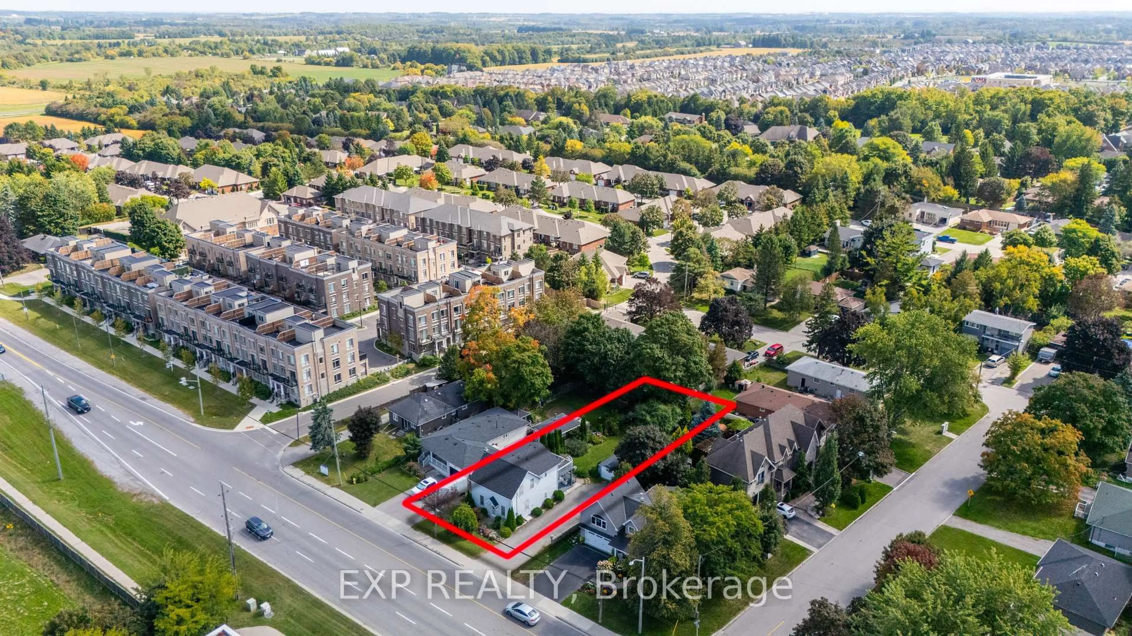 A pic from outside/outdoor area/front of a property/back of a property/a pic from drone, street for 6823 Main St, Whitchurch-Stouffville Ontario L4A 7G4