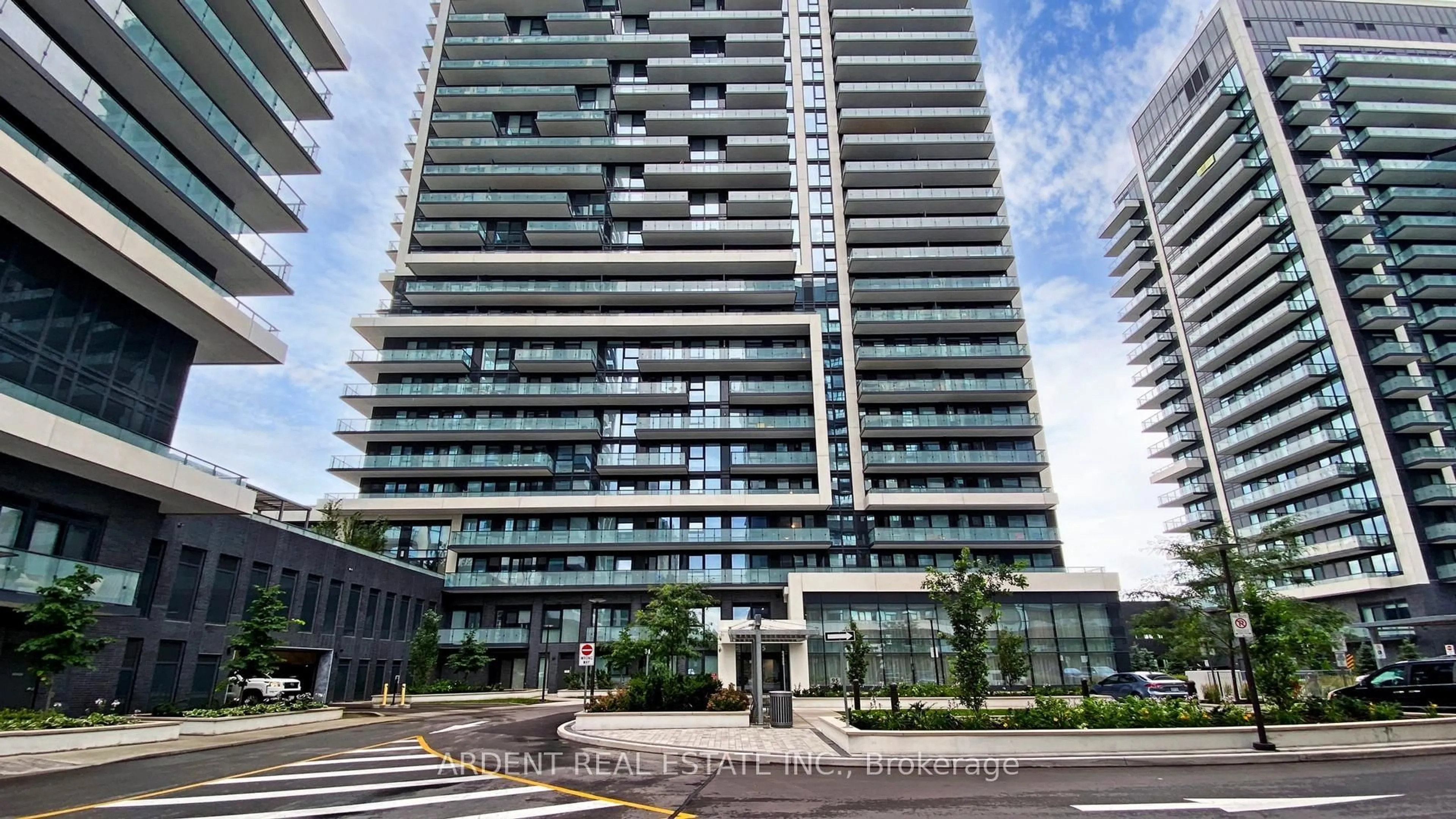 Unknown for 95 Onieida Cres, Richmond Hill Ontario L4B 0H5