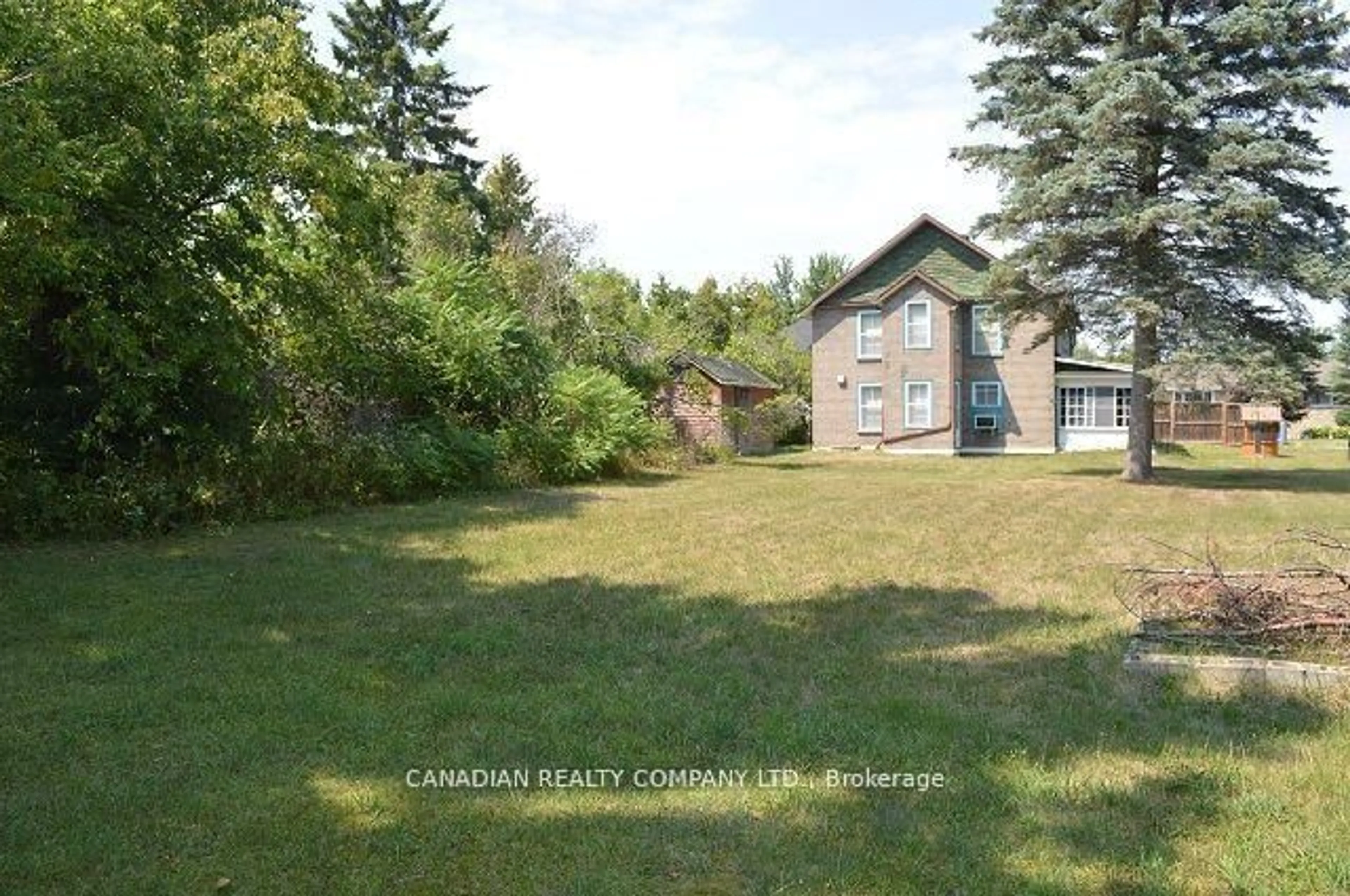 A pic from outside/outdoor area/front of a property/back of a property/a pic from drone, unknown for 391 Raines St, Georgina Ontario L4P 3C8