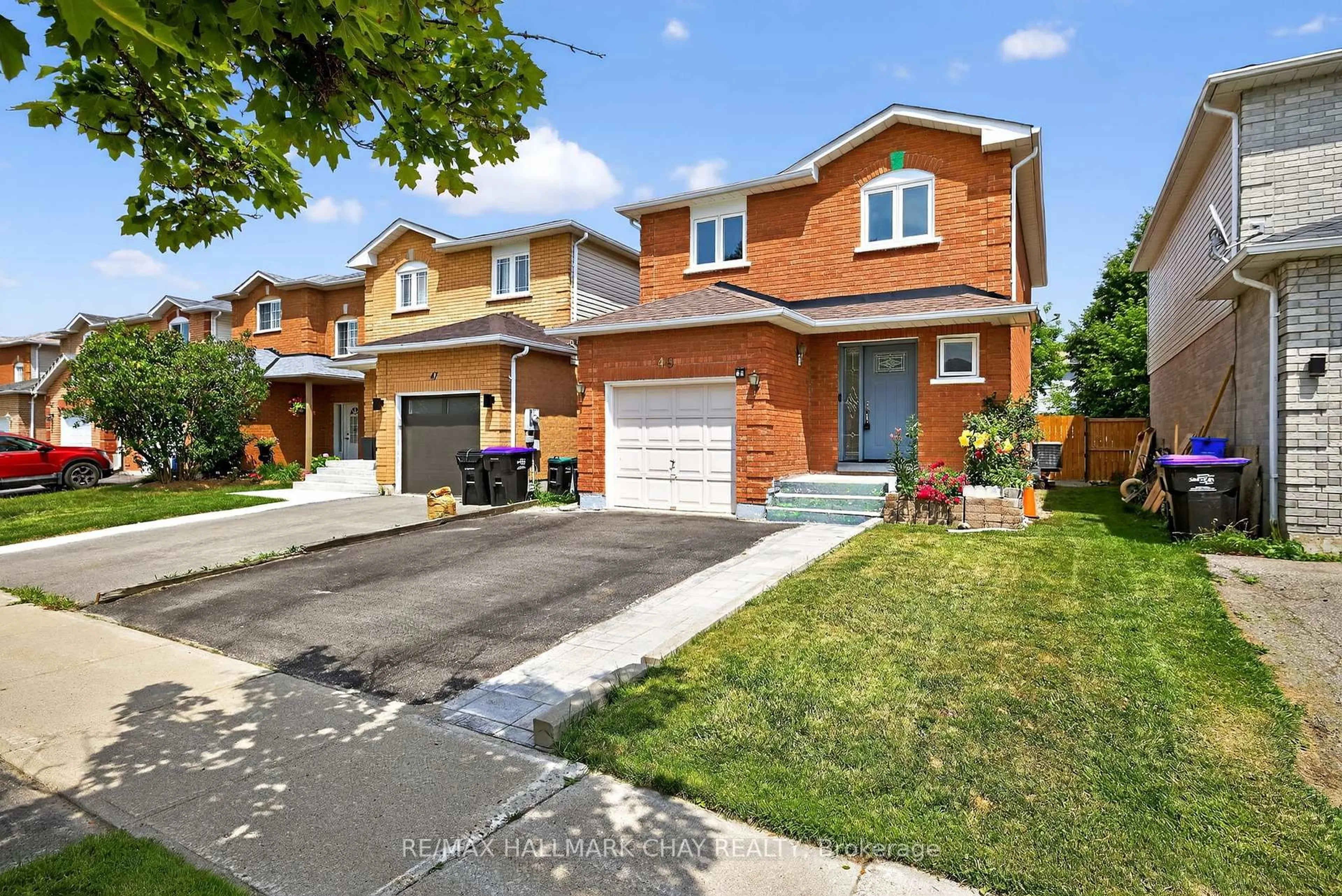 Home with brick exterior material, street for 49 Mcknight Cres, New Tecumseth Ontario L0G 1W0