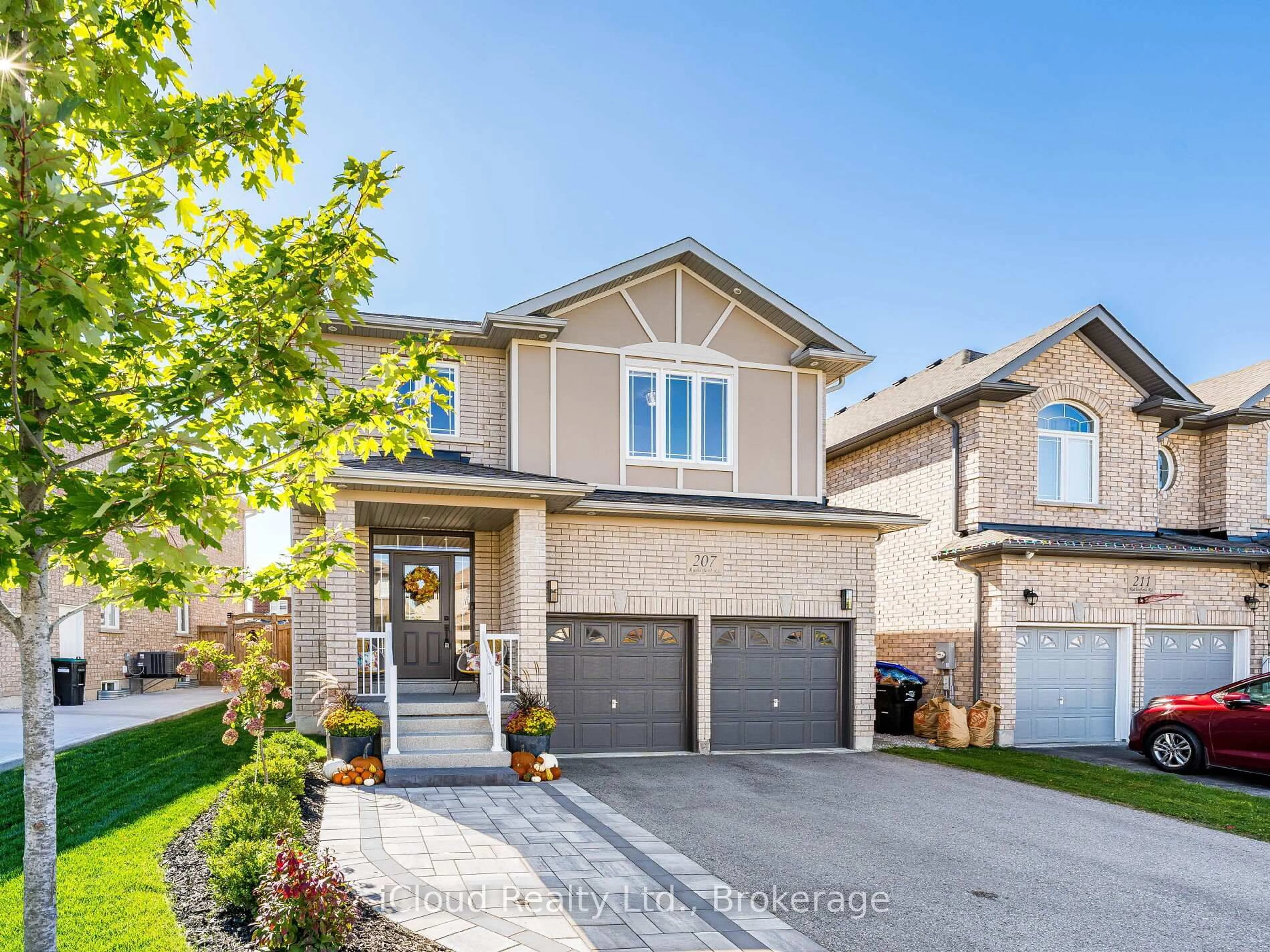 Home with brick exterior material, street for 207 Rutherford Rd, Bradford West Gwillimbury Ontario L3X 0X5