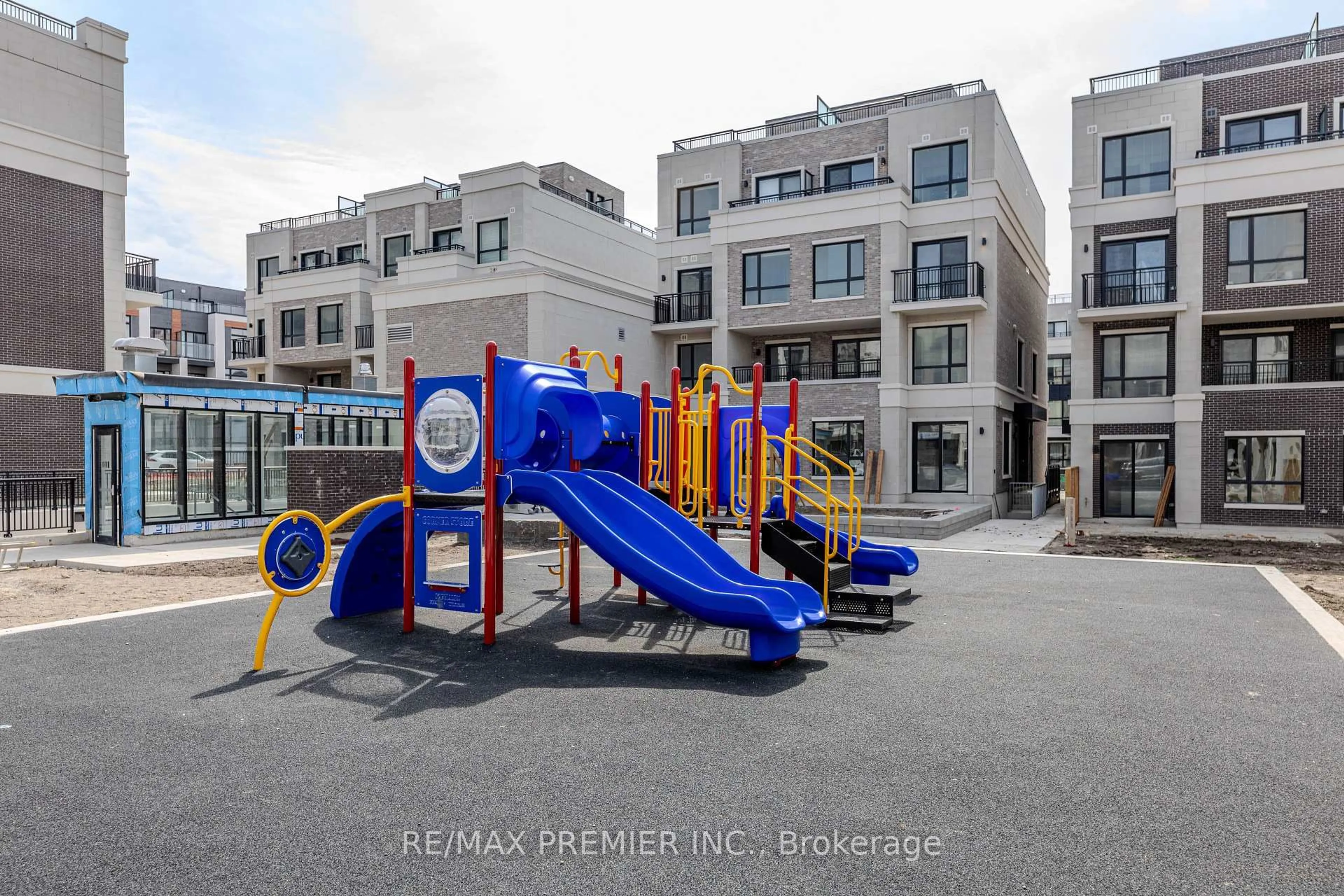 Unknown for 2 Red Squirrel Lane #D109, Richmond Hill Ontario L4S 0P5