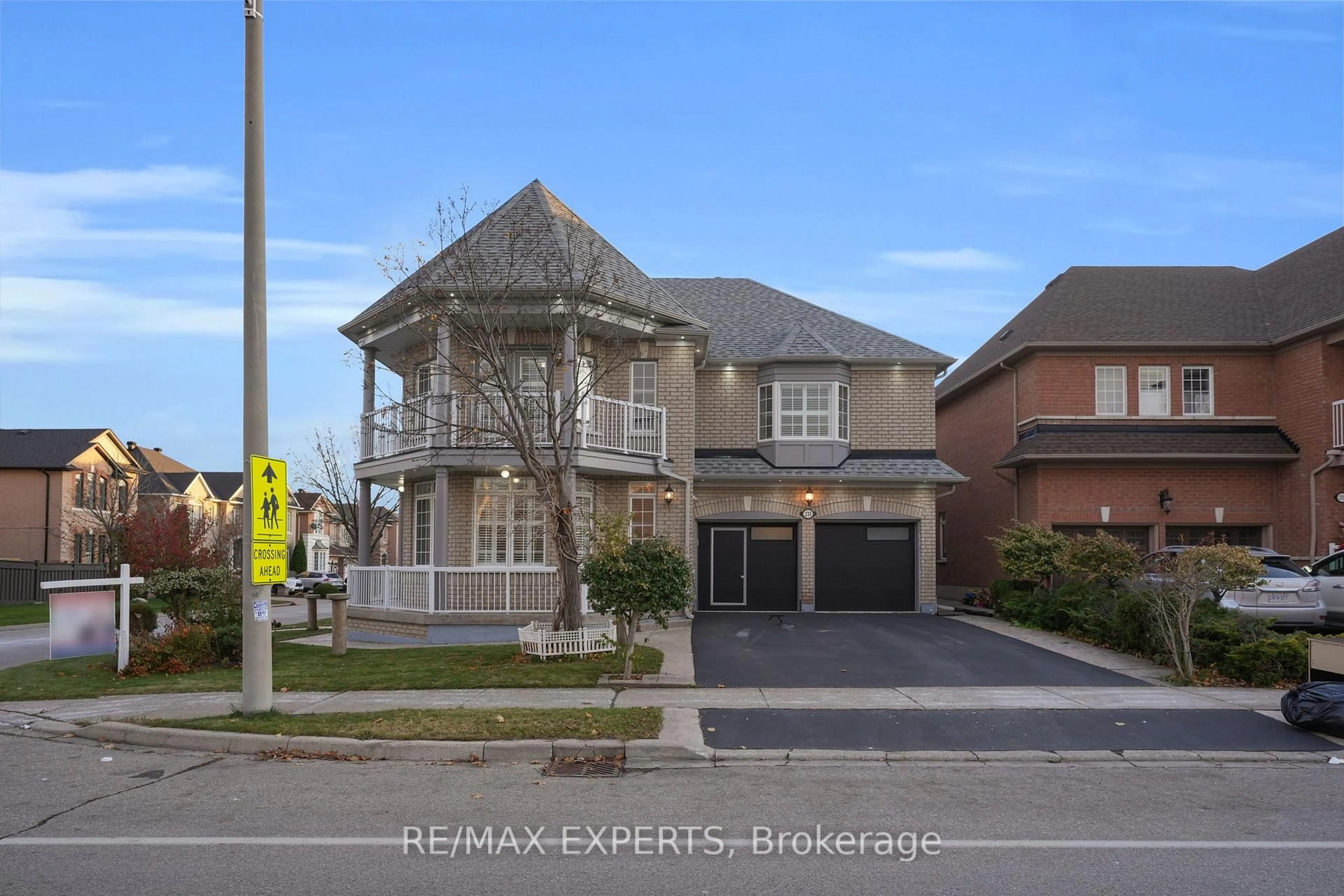 Unknown for 211 Davos Rd, Vaughan Ontario L4H 2X1
