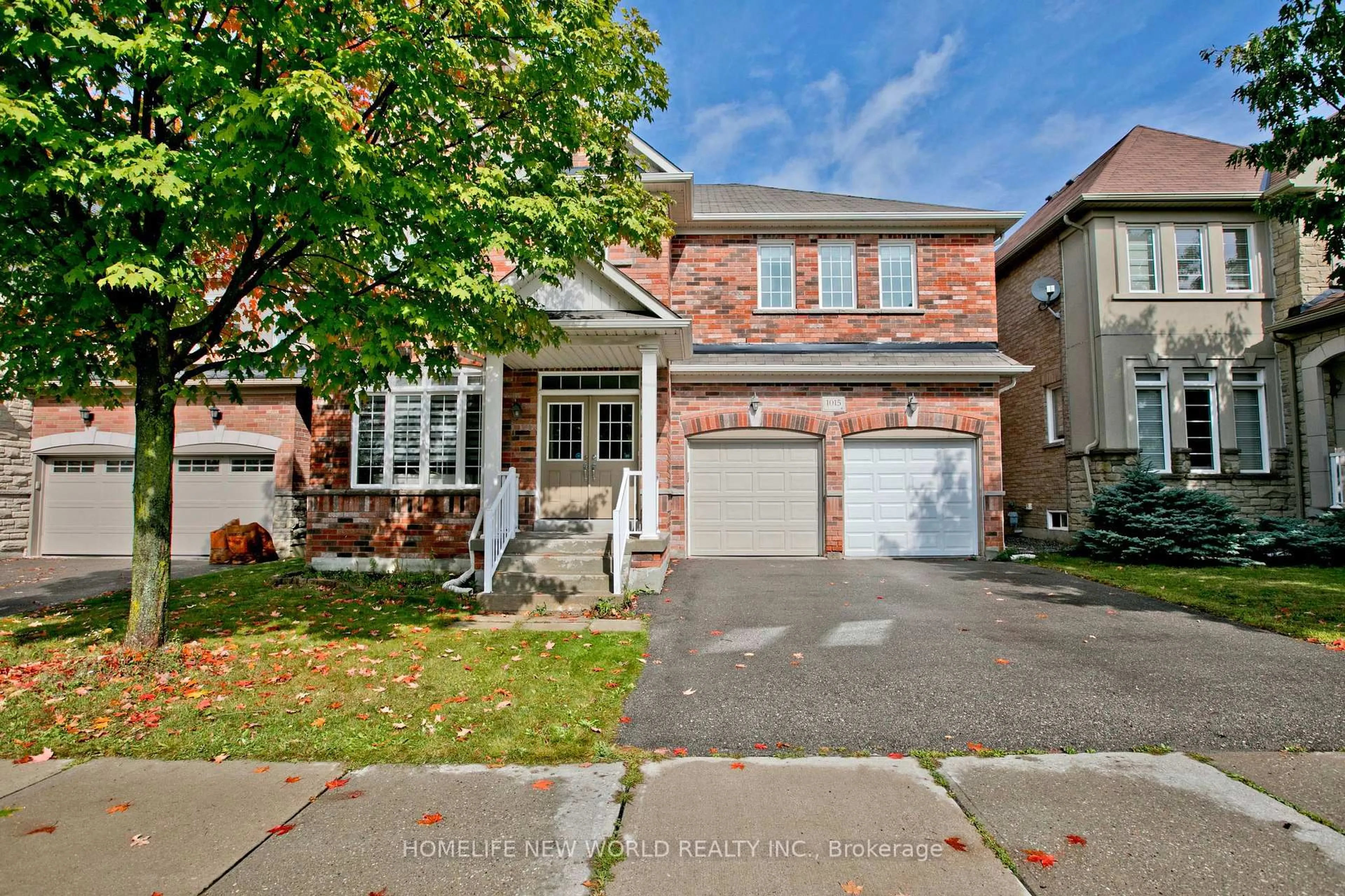 Home with brick exterior material, street for 1015 Ralston Cres, Newmarket Ontario L3X 3H8