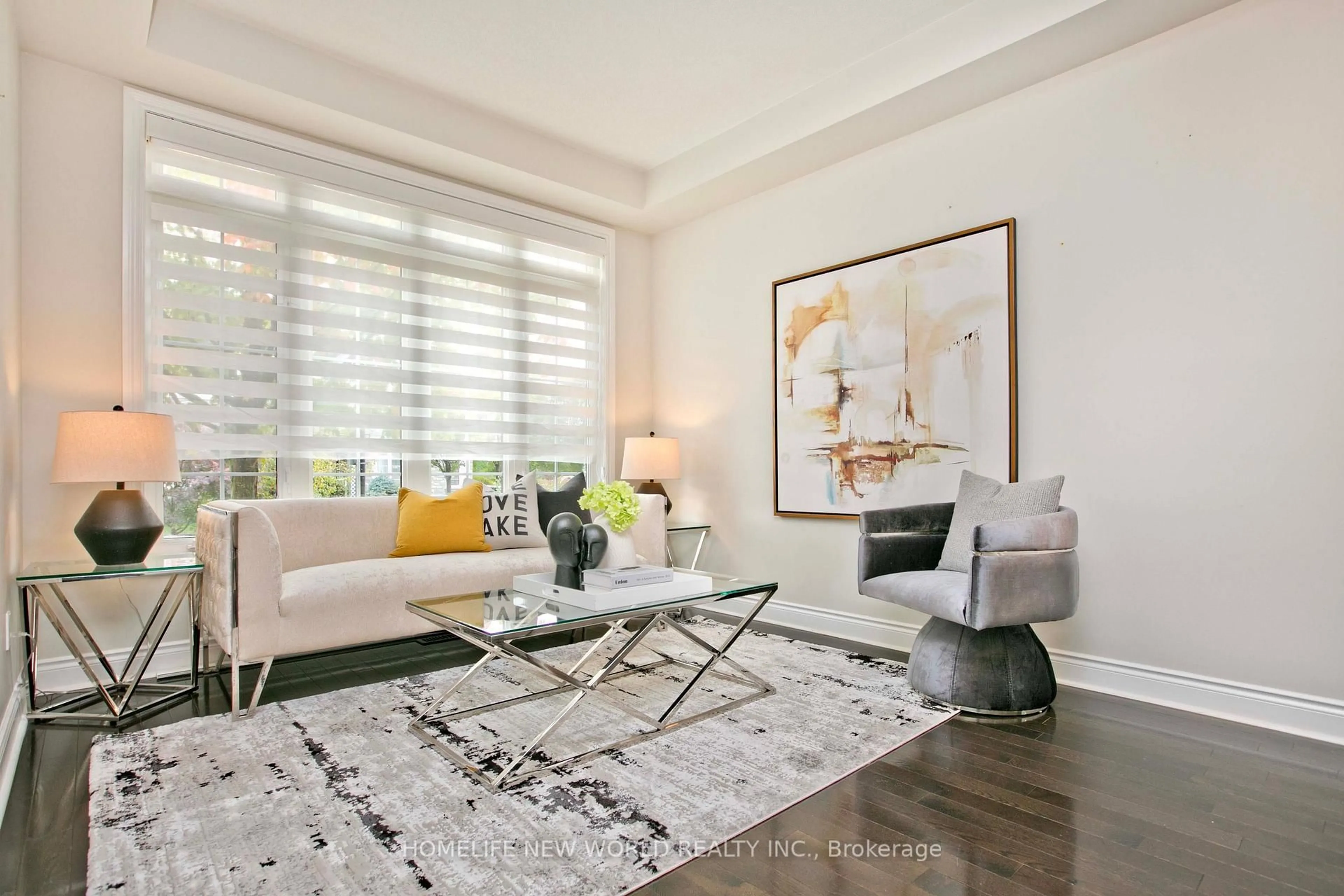 Living room with furniture, unknown for 1015 Ralston Cres, Newmarket Ontario L3X 3H8