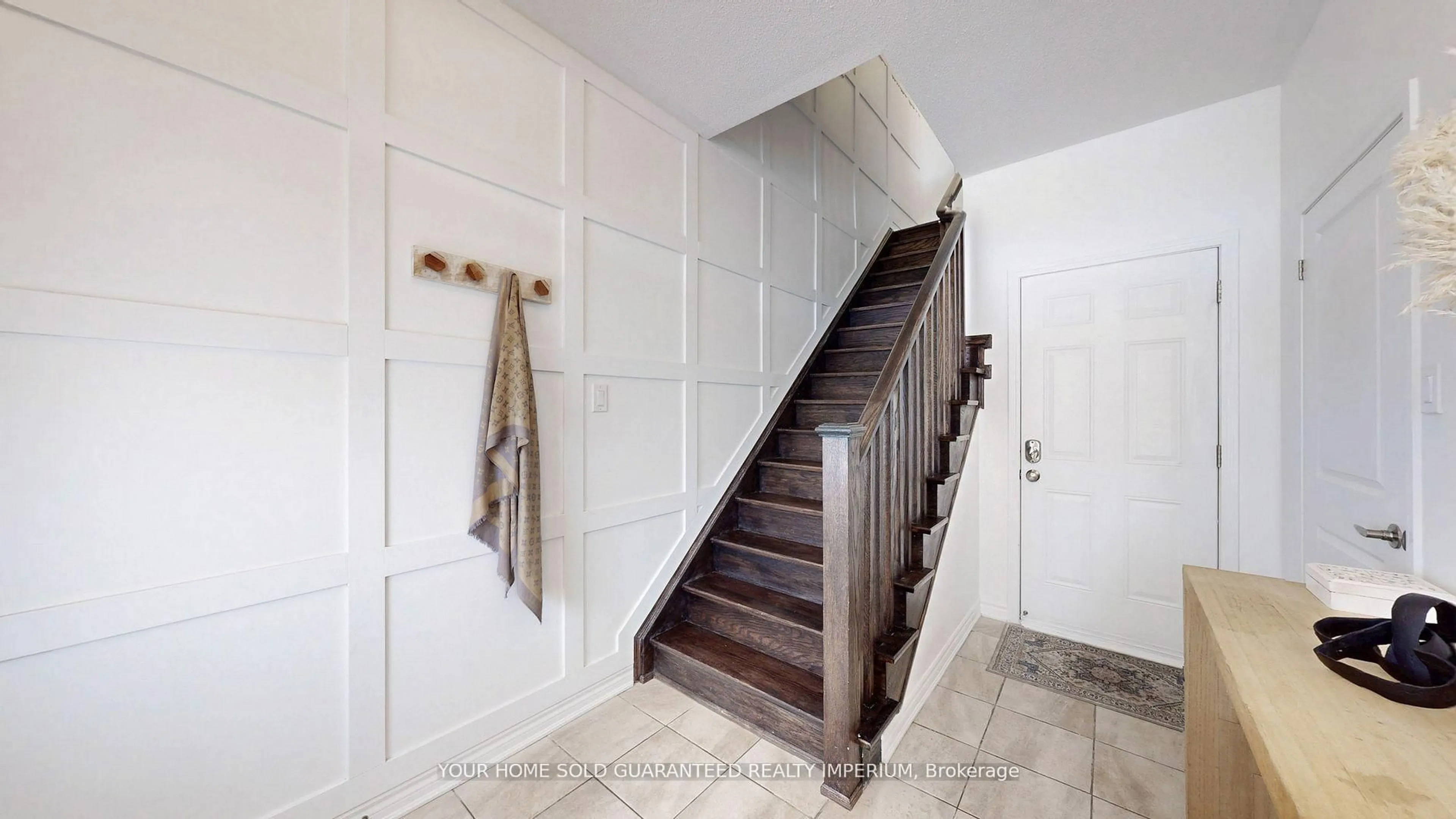 Stairs for 382 Arthur Bonner Ave, Markham Ontario L6B 1N2