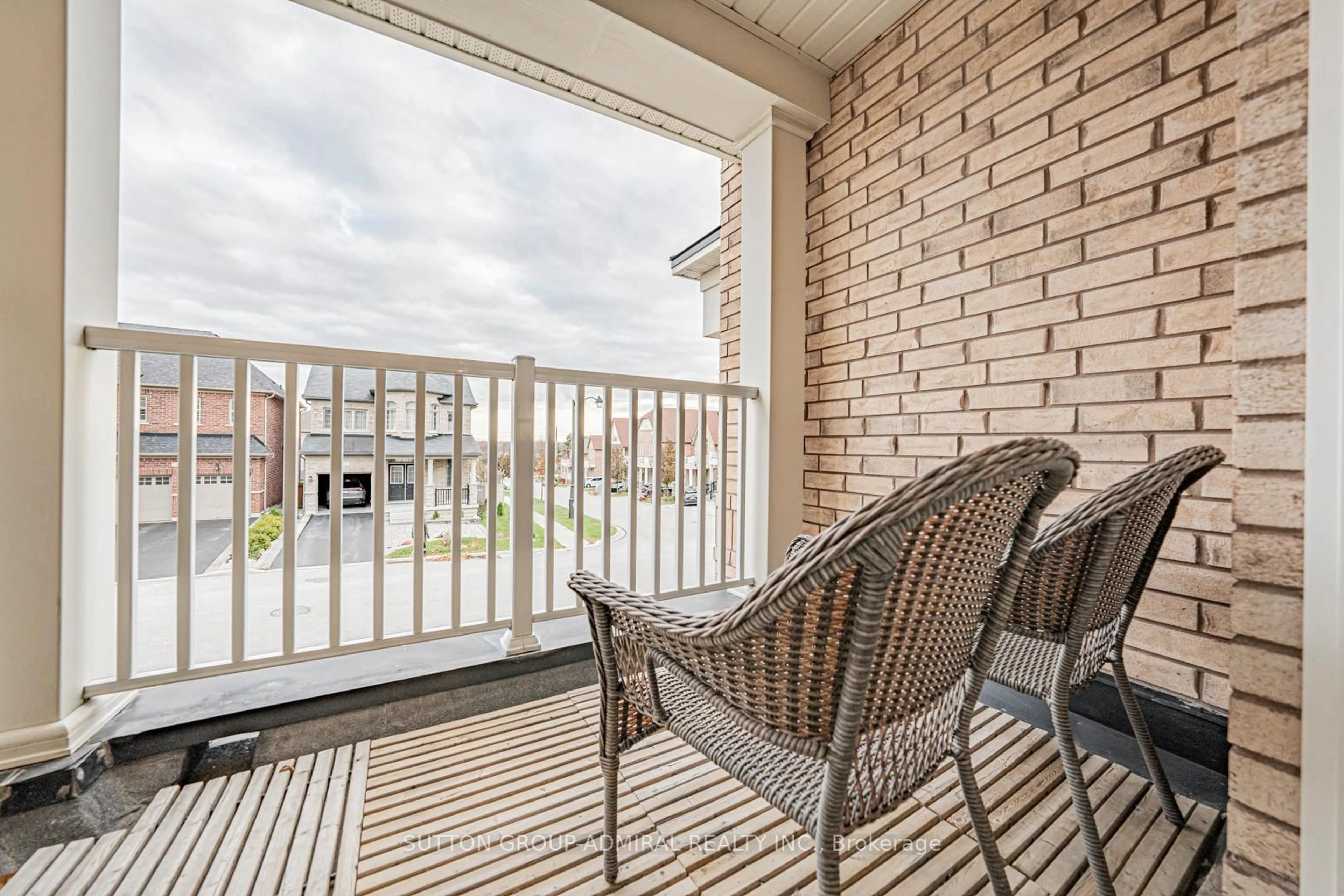 Patio, water/lake/river/ocean view for 28 Manila Ave, Markham Ontario L6C 0W1