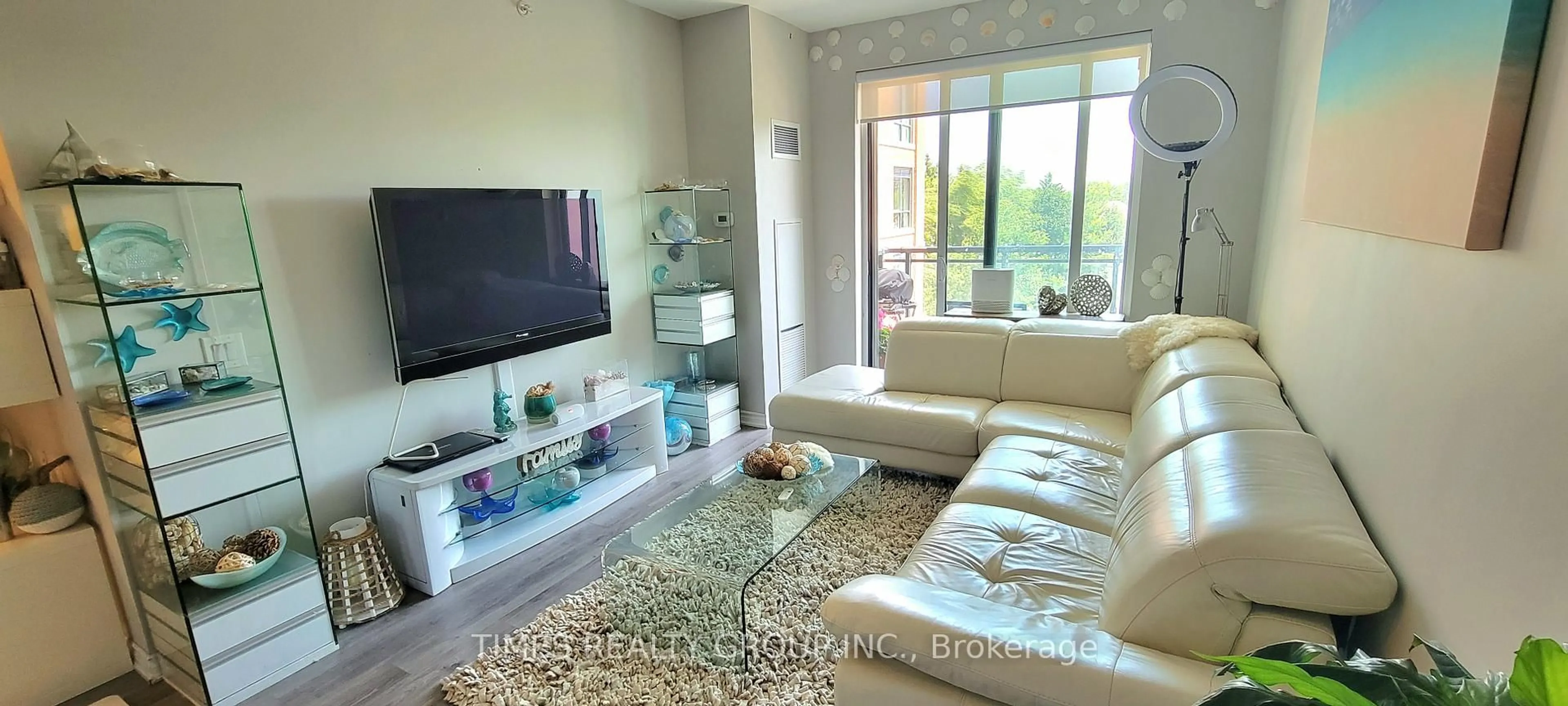 Living room with furniture, unknown for 11611 Yonge St #301, Richmond Hill Ontario L4E 1G2