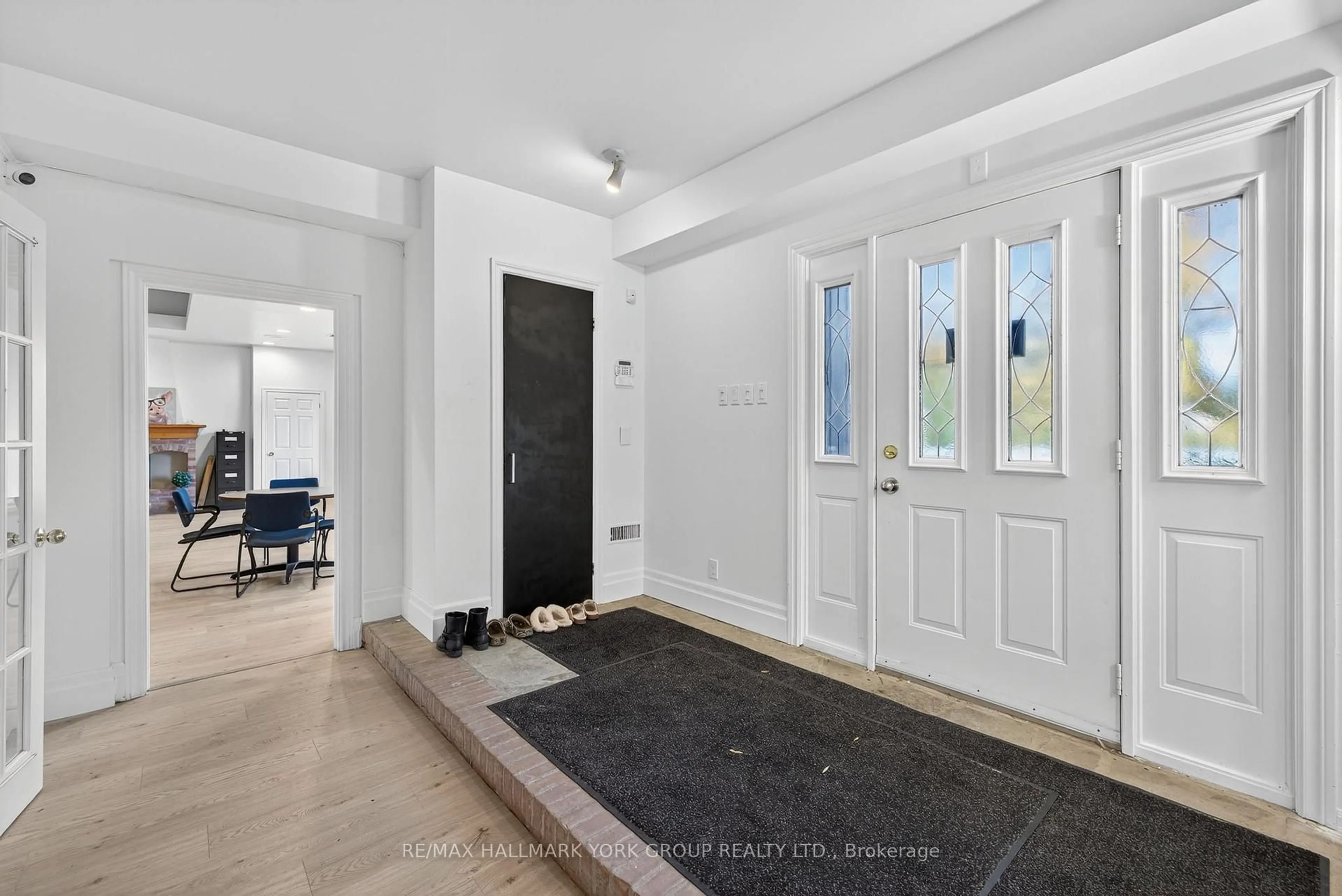 Indoor entryway for 4515 Lloydtown Aurora Rd, King Ontario L0G 1J0