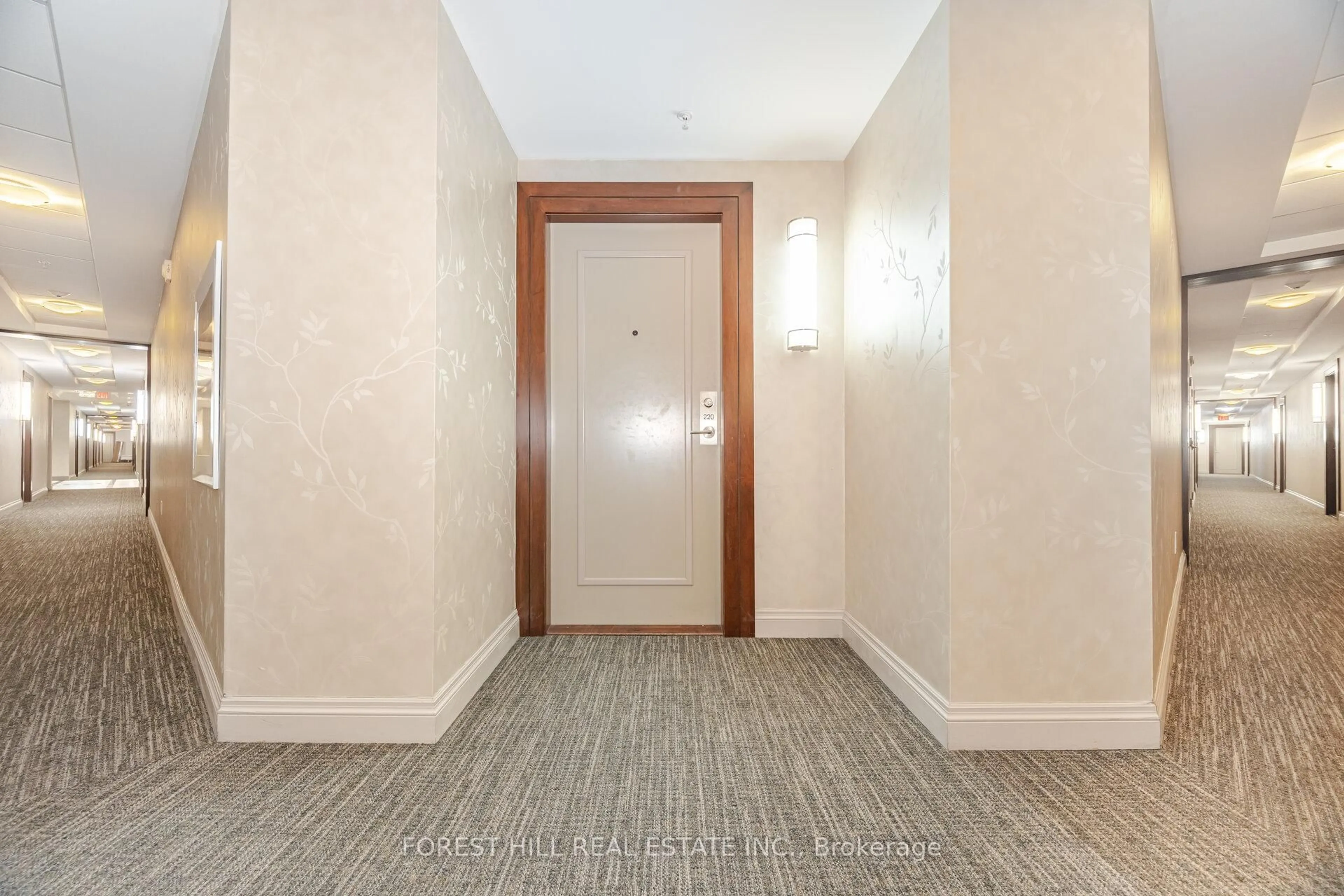 Indoor entryway for 2396 Major Mackenzie Dr #220, Vaughan Ontario L6A 4Y1