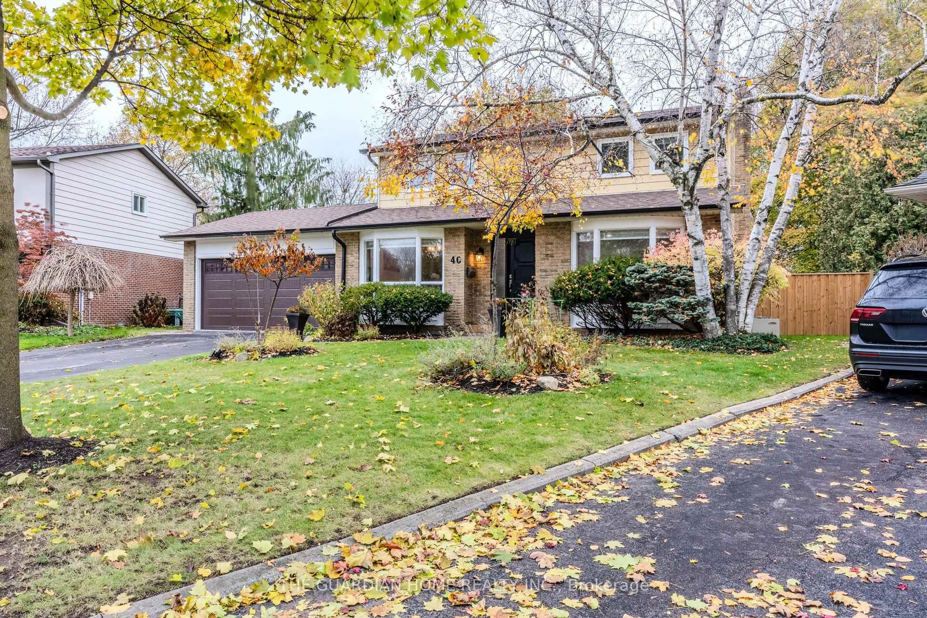 Home with brick exterior material, street for 40 Sir Gawaine Pl, Markham Ontario L3P 3A2