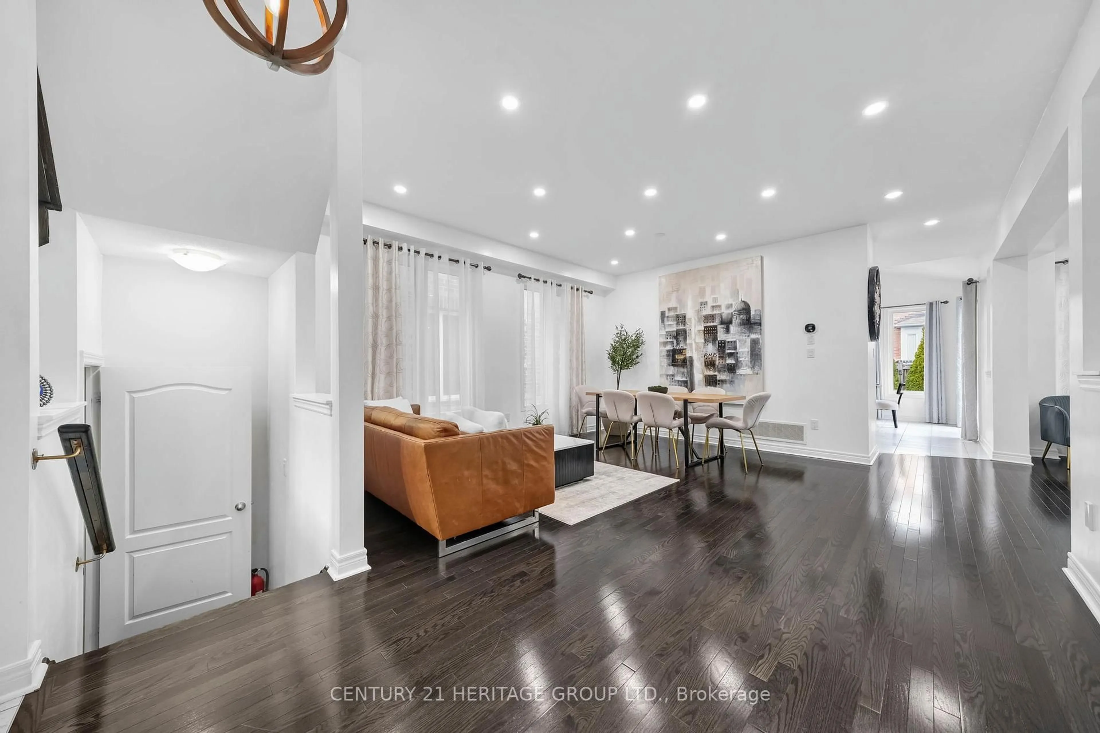 Unknown for 32 Amberwing Landing, Bradford West Gwillimbury Ontario L3Z 0H9