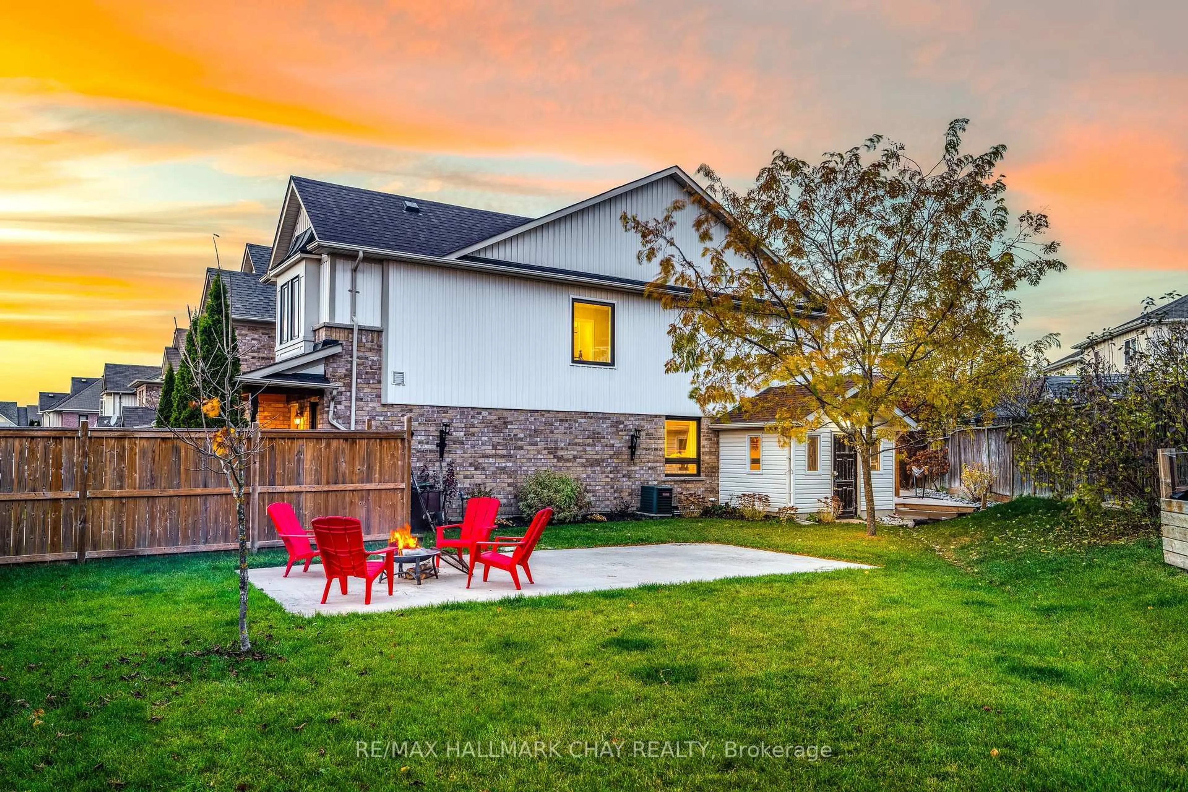 Unknown for 90 Hammill Hts, East Gwillimbury Ontario L0G 1M0