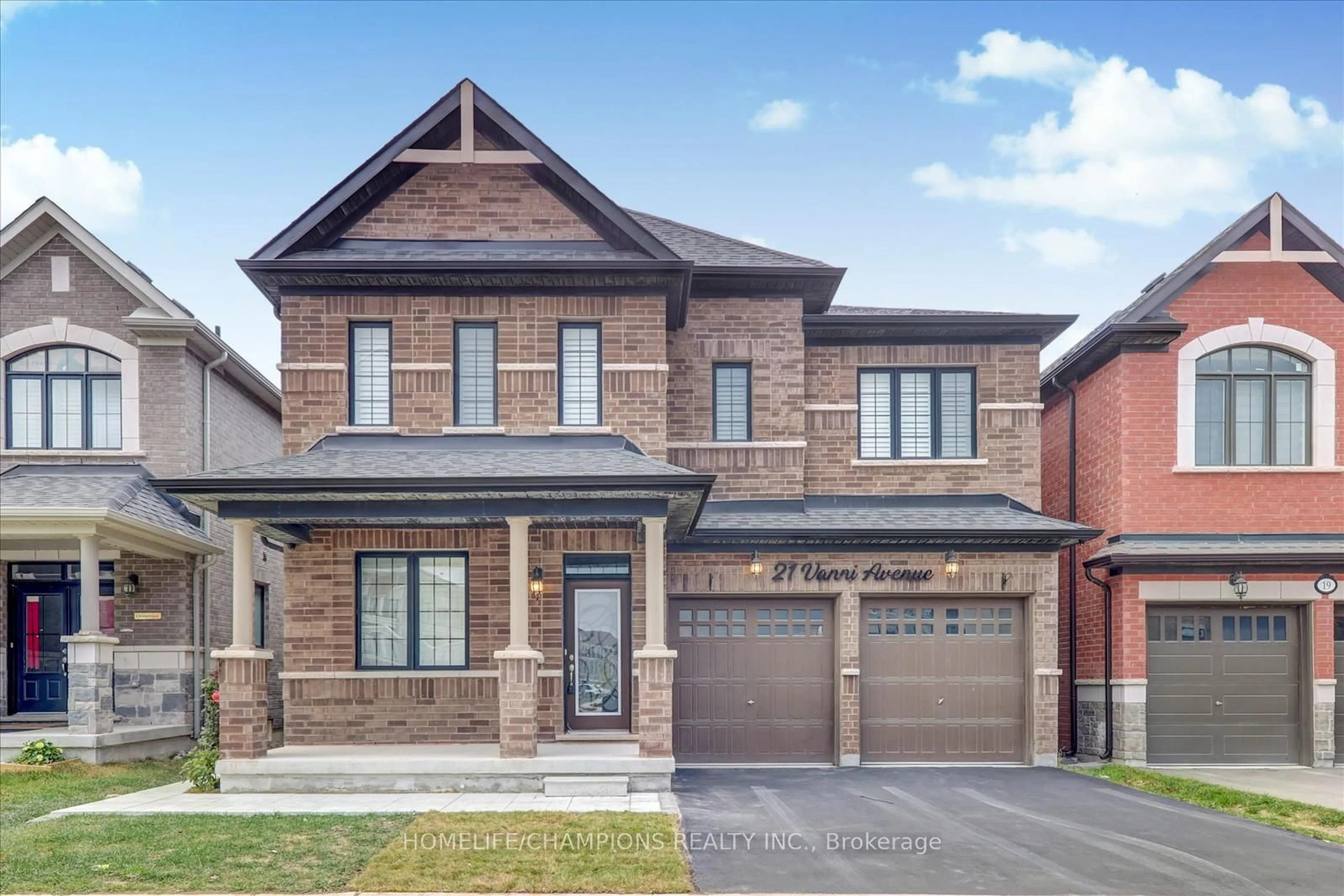 Home with brick exterior material, street for 21 Vanni Ave, Markham Ontario L3S 0G3