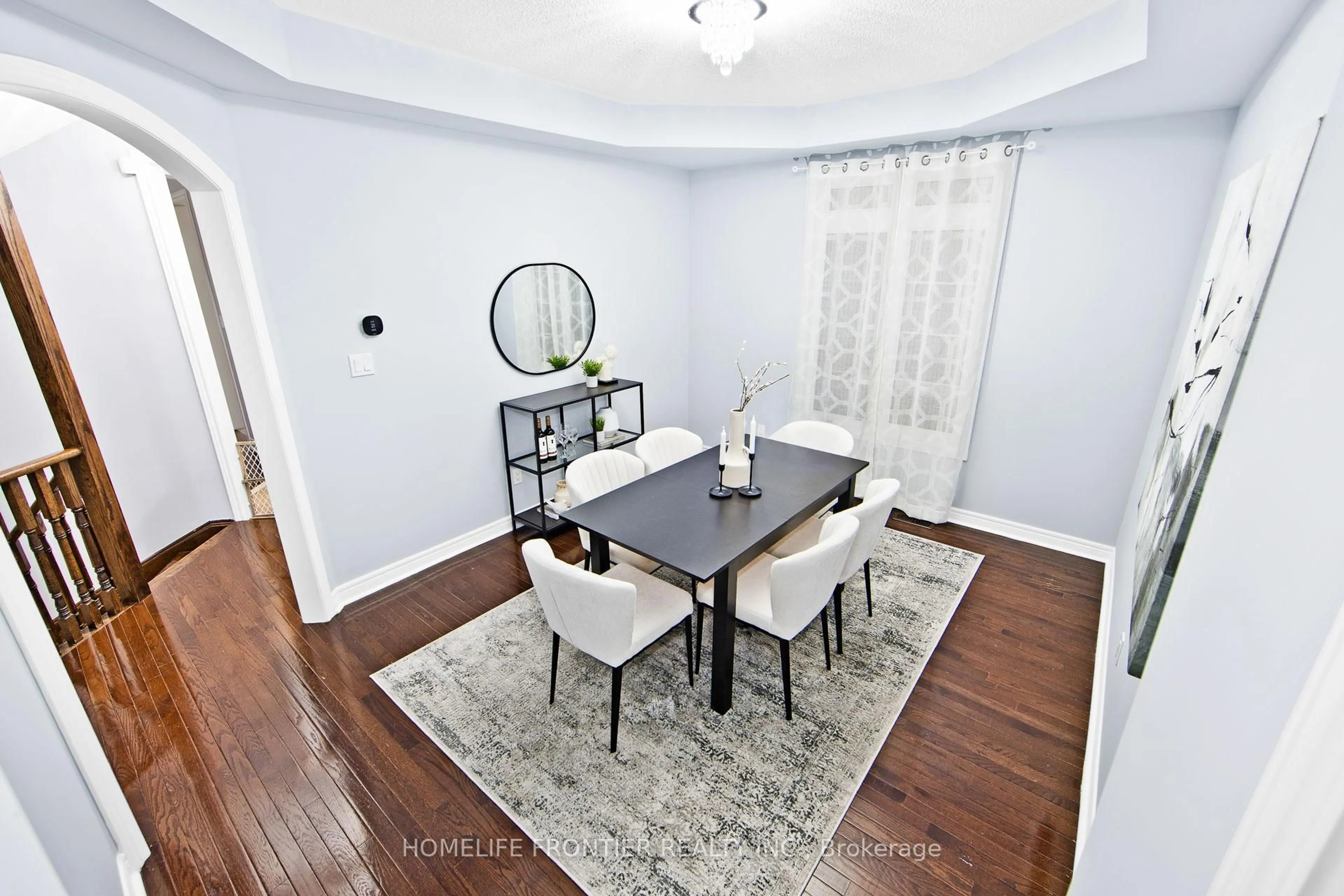 Dining room, wood/laminate floor for 280 Paradelle Dr #64, Richmond Hill Ontario L4E 0E1