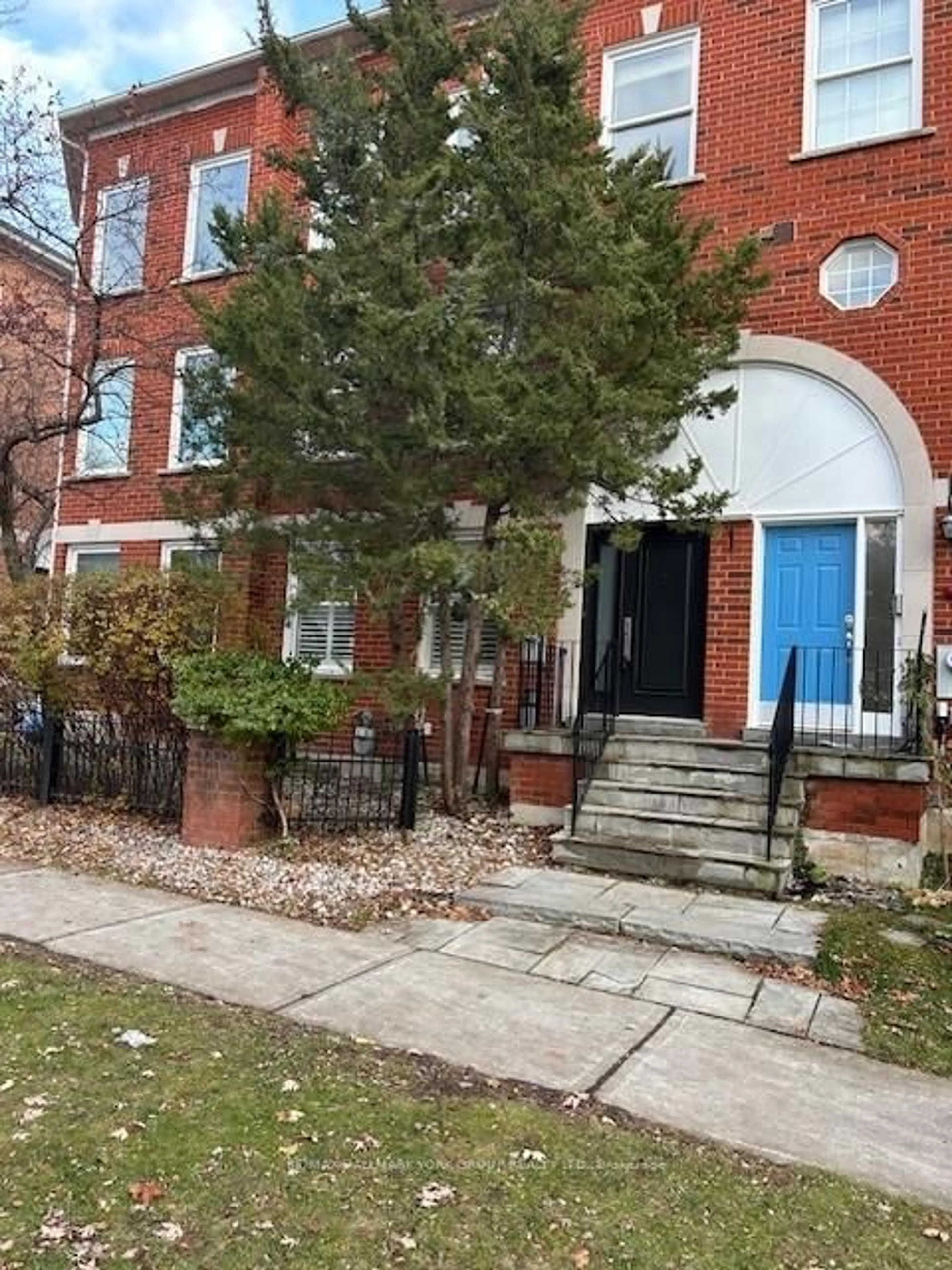 Home with brick exterior material, street for 119 John West Way, Aurora Ontario L4G 7E3