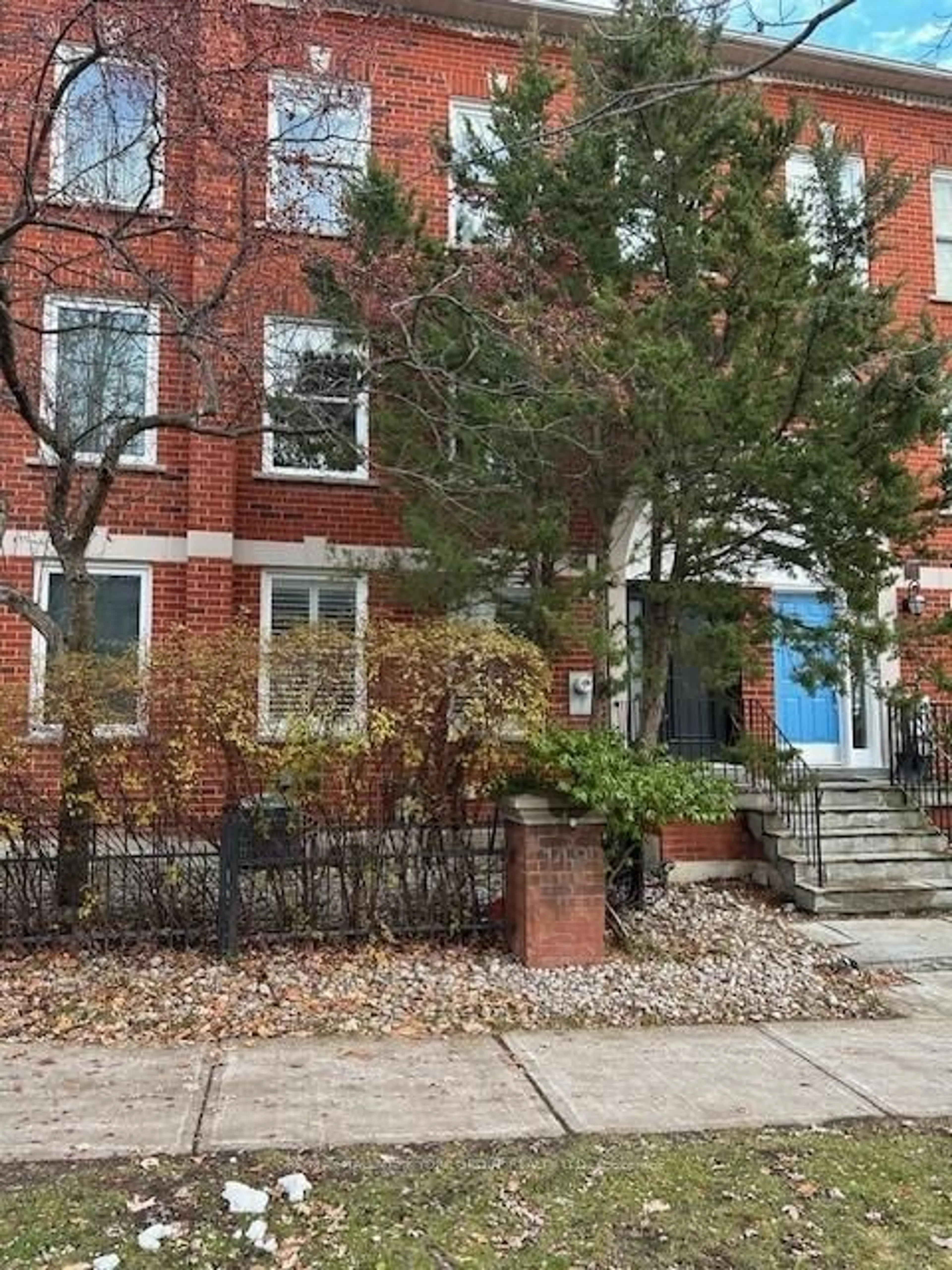 Home with brick exterior material, street for 119 John West Way, Aurora Ontario L4G 7E3