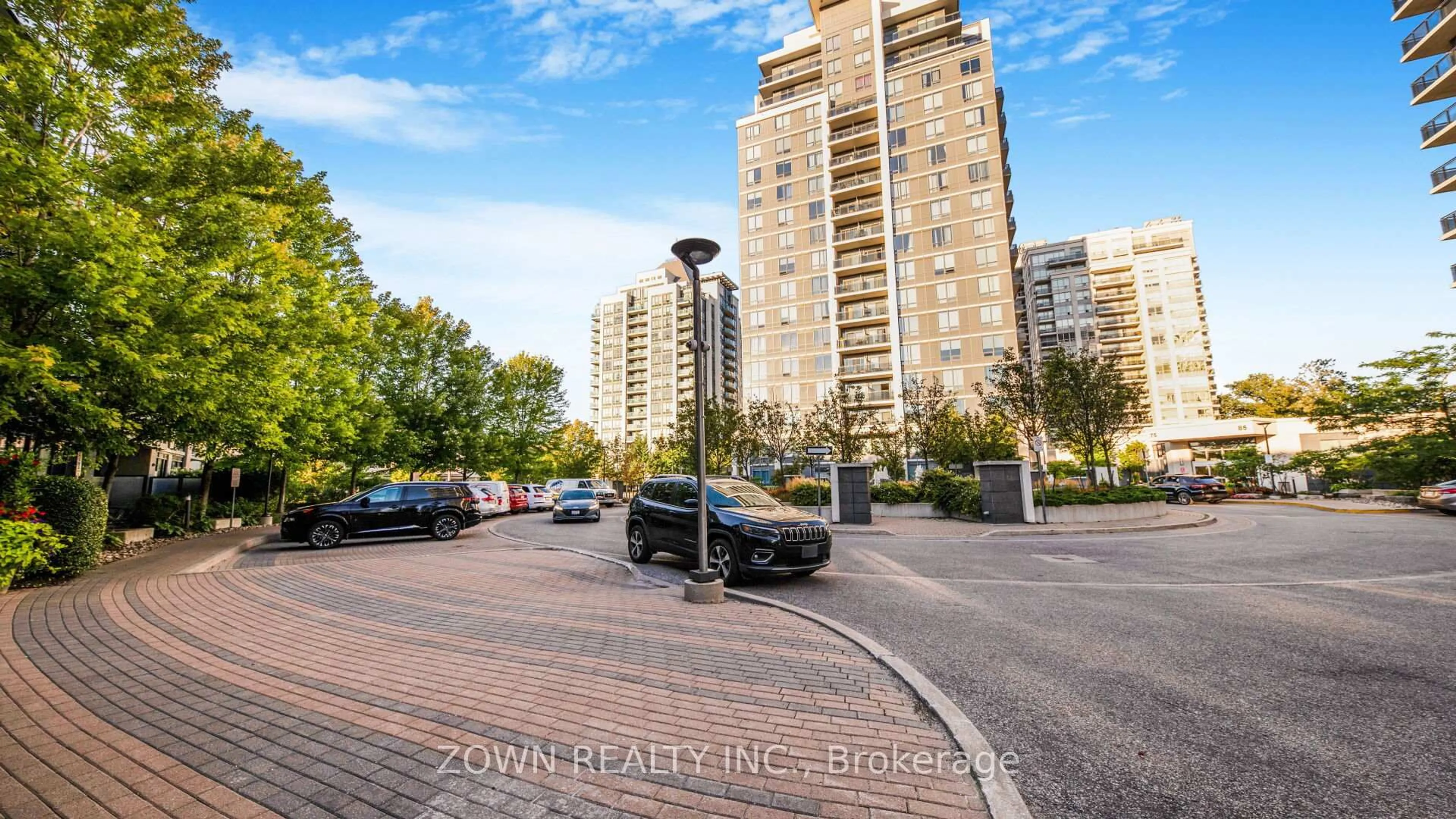 A pic from outside/outdoor area/front of a property/back of a property/a pic from drone, city buildings view from balcony for 85 NORTH PARK Rd #201, Vaughan Ontario L4J 0H9