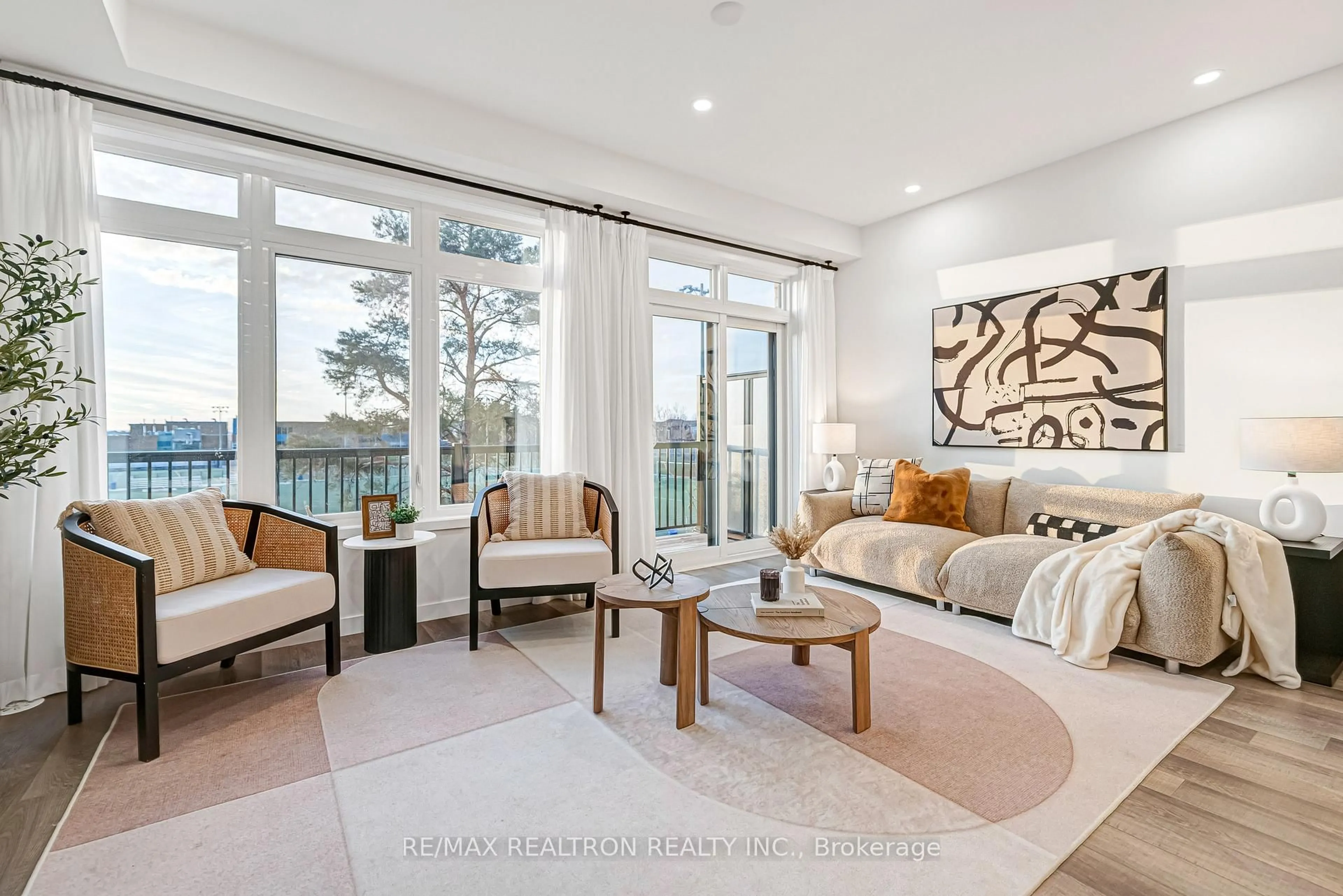 Living room with furniture, unknown for 54 Seacoasts Circ, Vaughan Ontario L6A 5B6