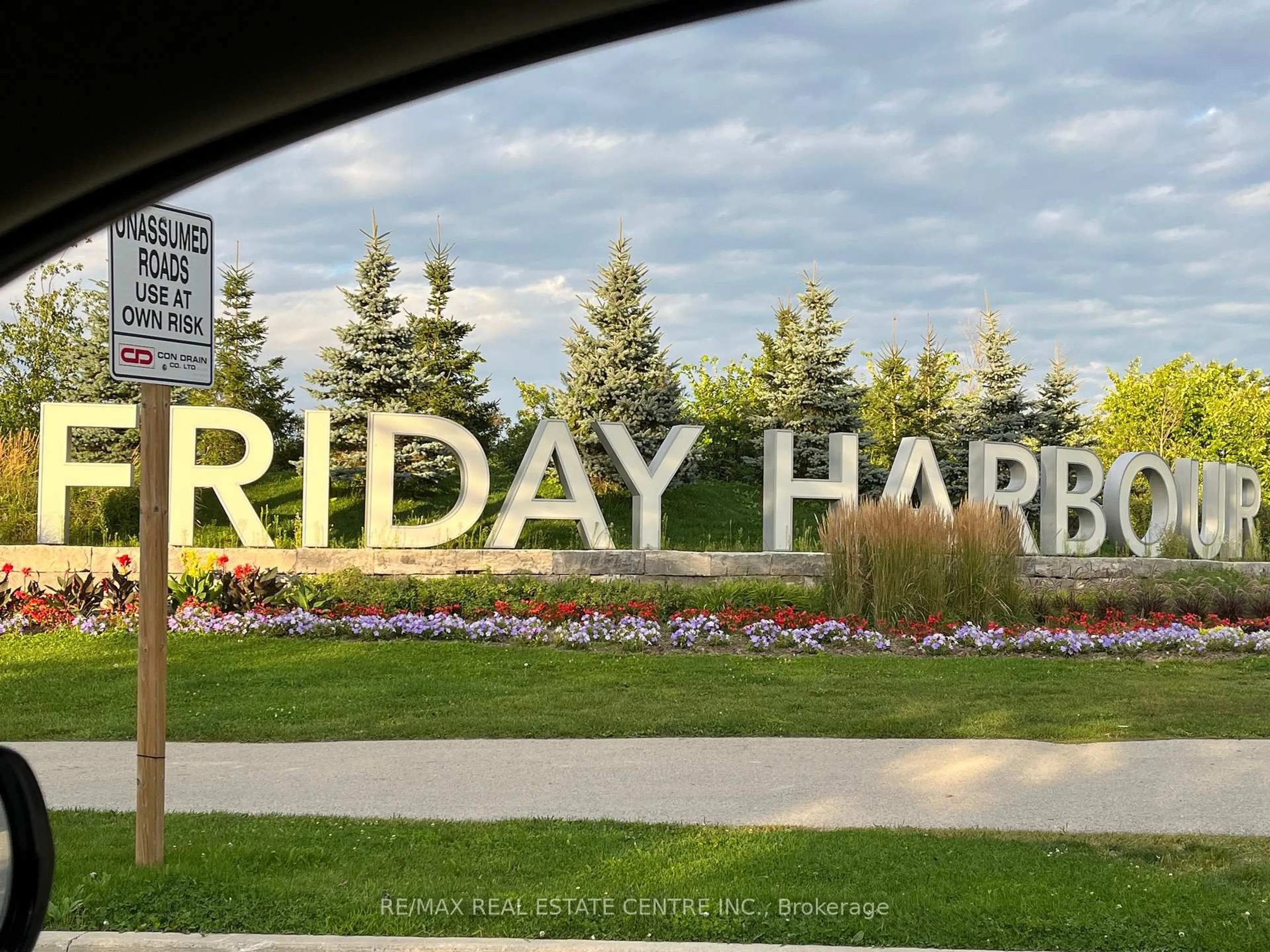 Indoor entryway for 333 Sunseeker Ave #262, Innisfil Ontario L9S 0R6