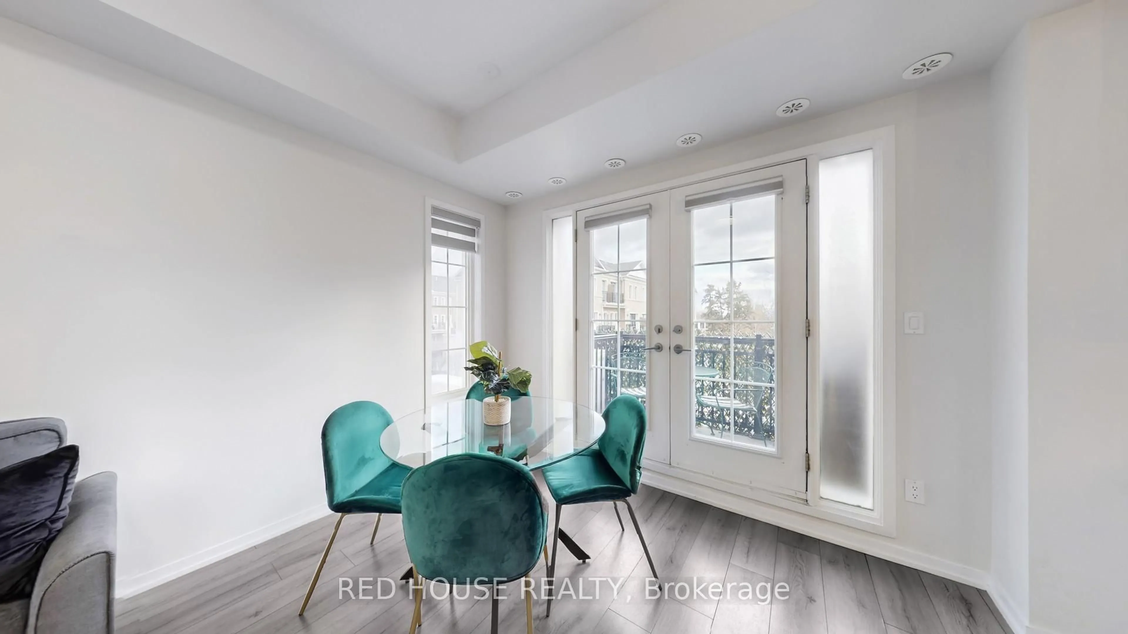 Dining room, wood/laminate floor for 26 Bruce St #E08, Vaughan Ontario L4L 1J4