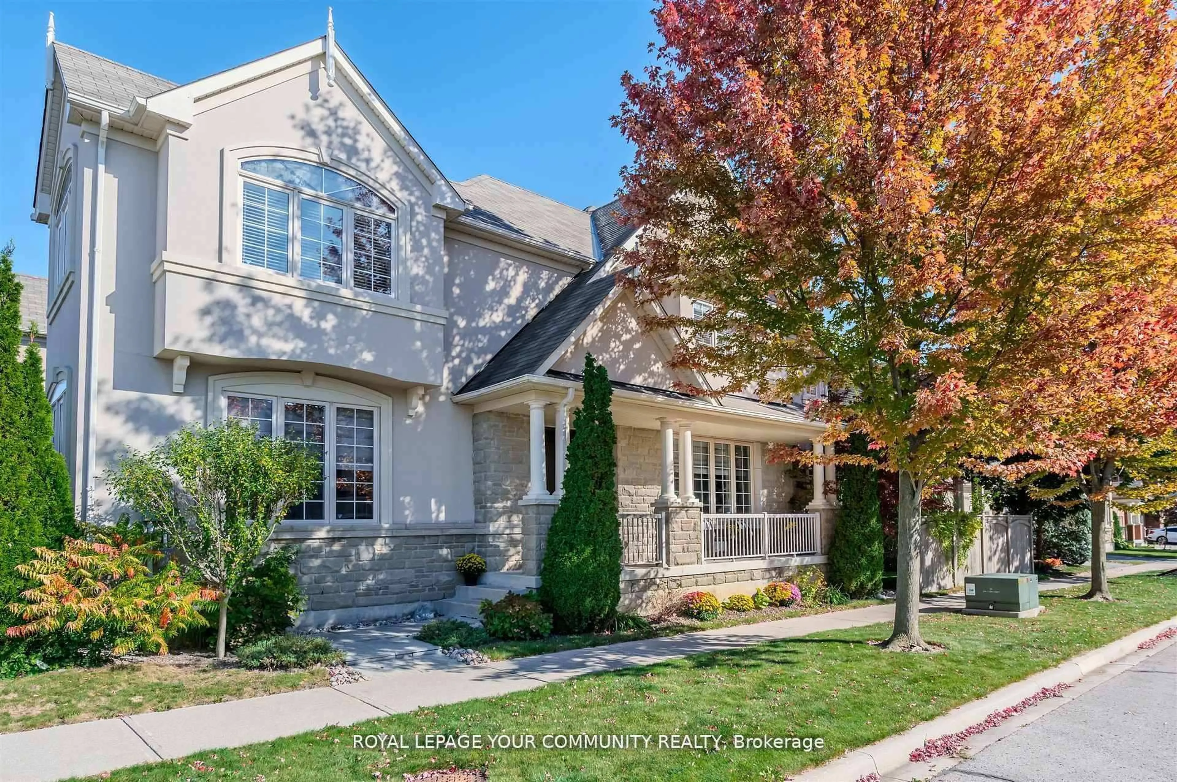 Home with vinyl exterior material, street for 7 Sequin Dr, Richmond Hill Ontario L4E 0J3