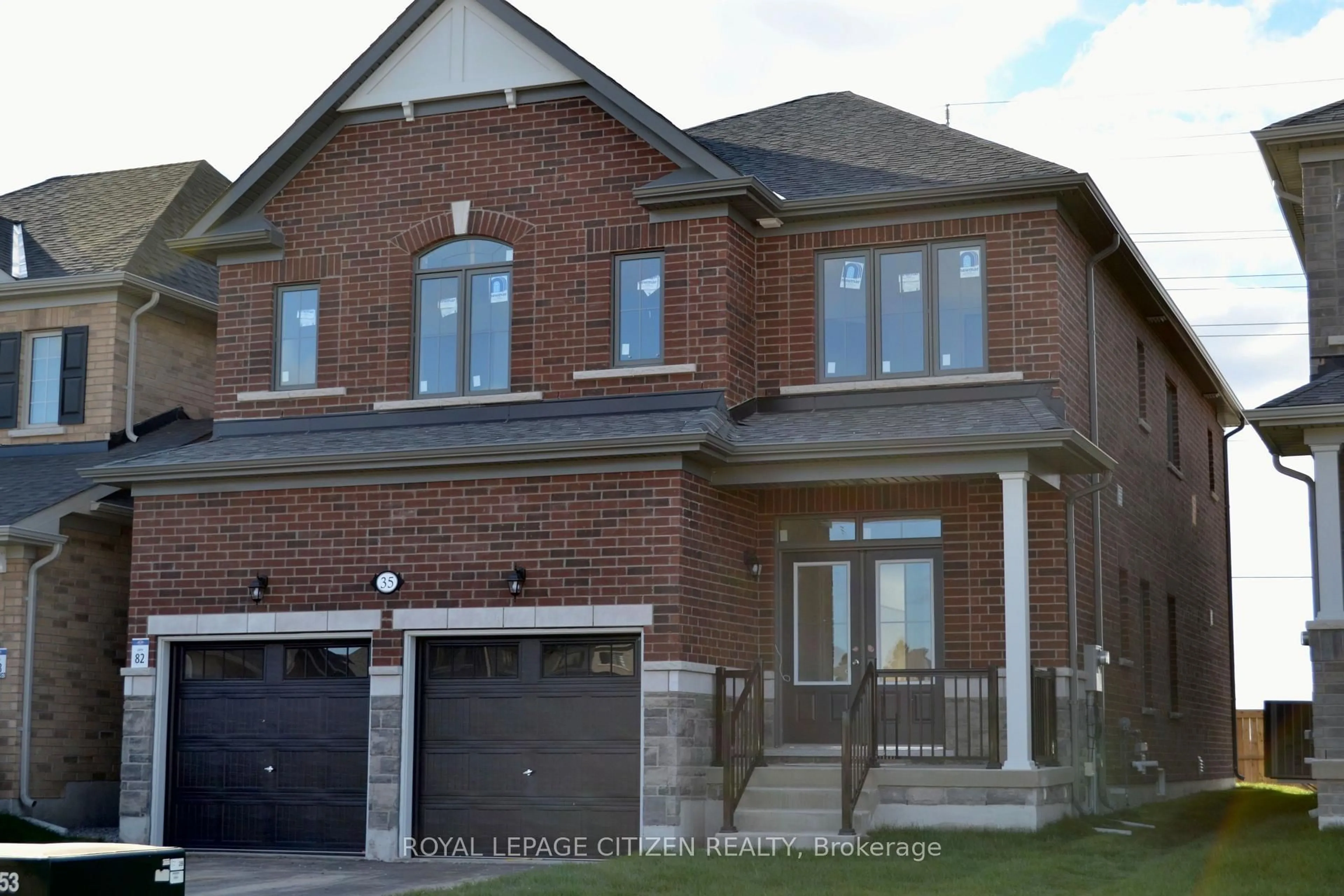 Home with brick exterior material, street for 35 Fenn Cres, New Tecumseth Ontario L9R 0X3