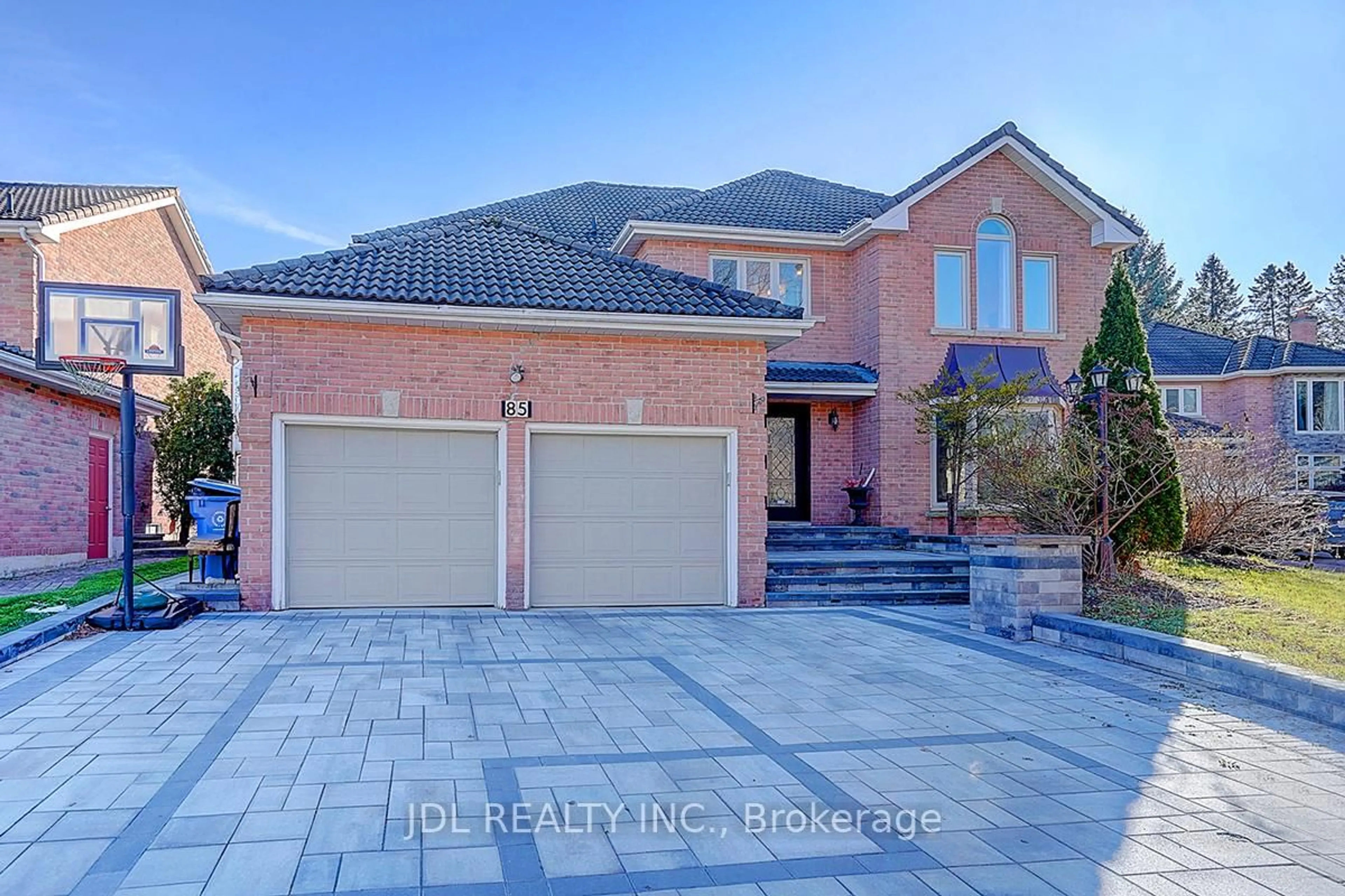 Home with brick exterior material, street for 85 Marsh Harbour Crt, Aurora Ontario L4G 5Y8