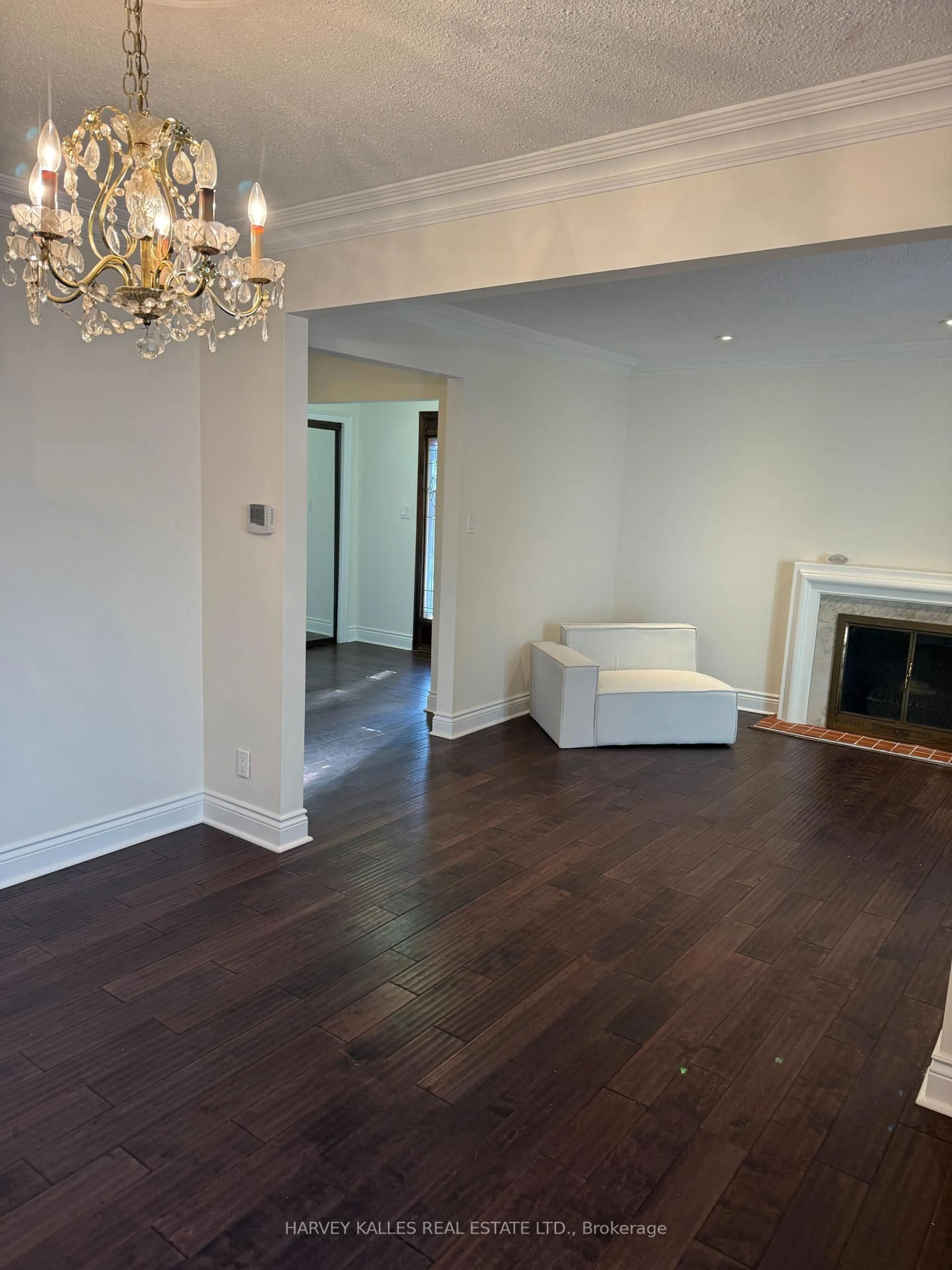 A pic of a room for 62 Dersingham Cres, Markham Ontario L3T 4E8