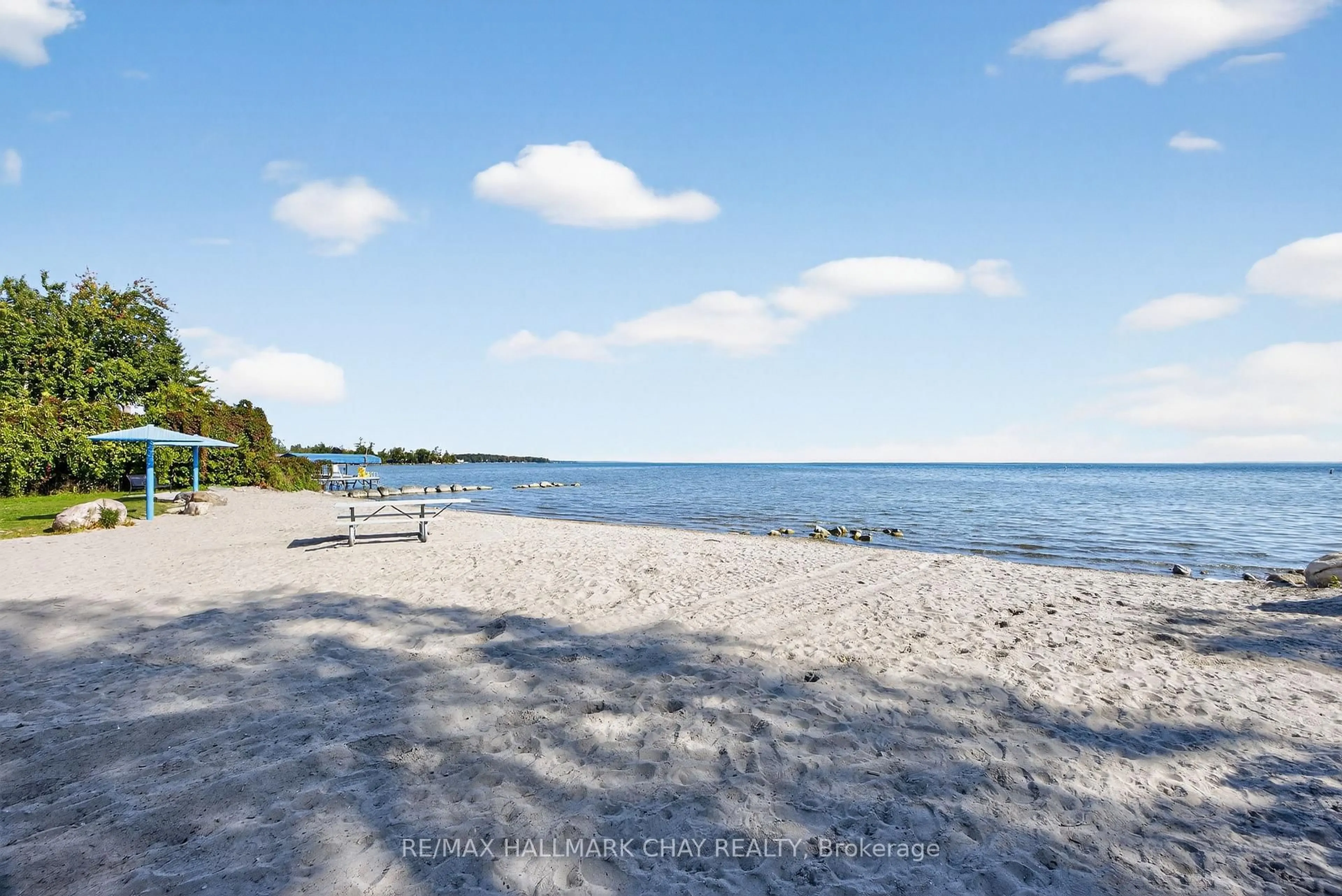 Unknown for 2446 Ralph St, Innisfil Ontario L9S 2G4