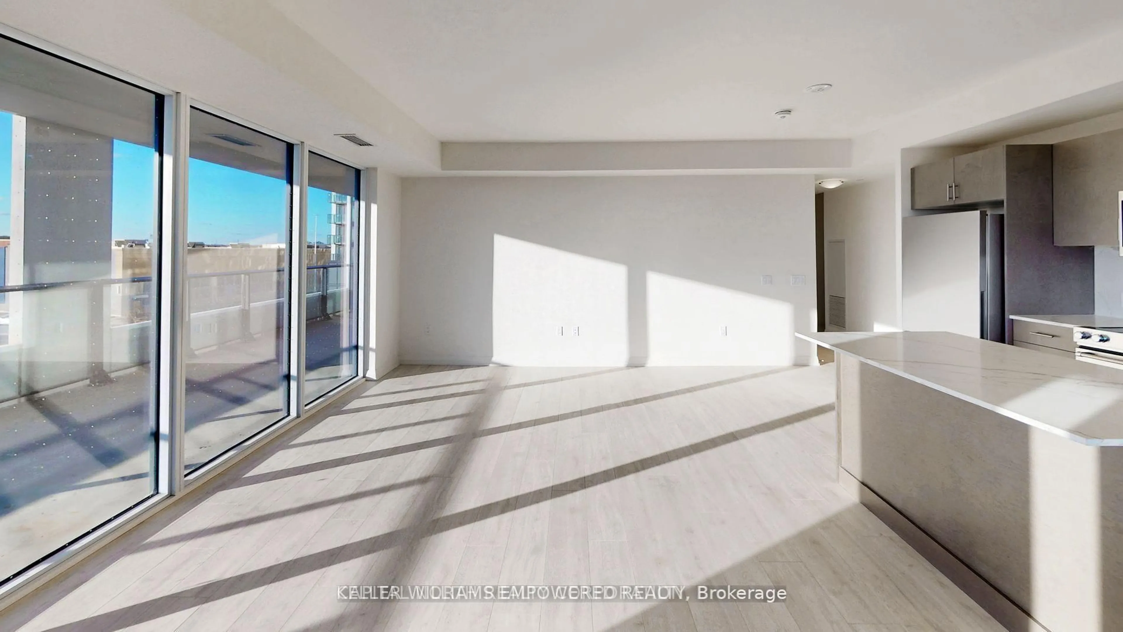 Unknown for 8960 Jane St #328, Vaughan Ontario L4K 2M9