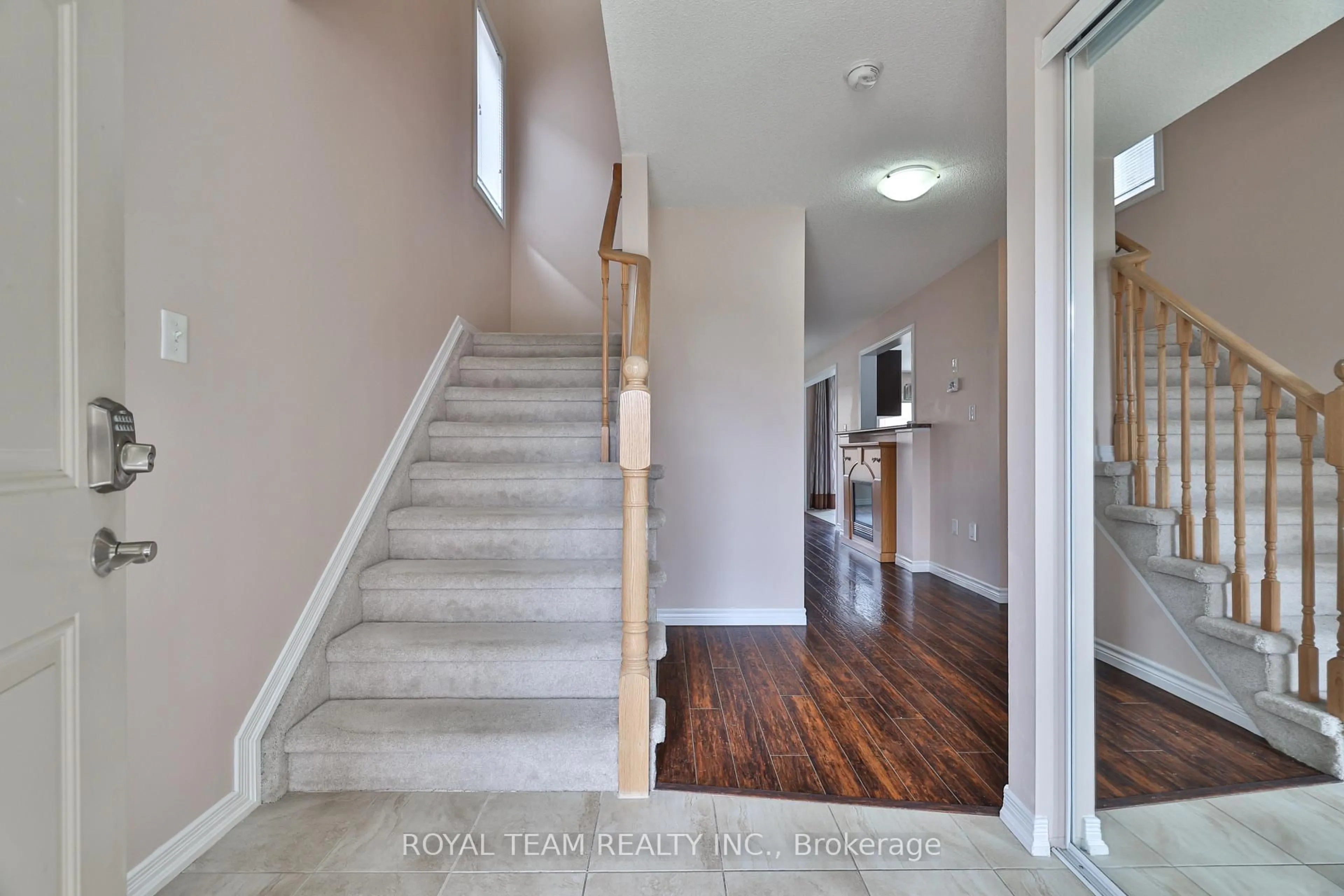 Unknown for 1398 Hunter St, Innisfil Ontario L9S 4B7