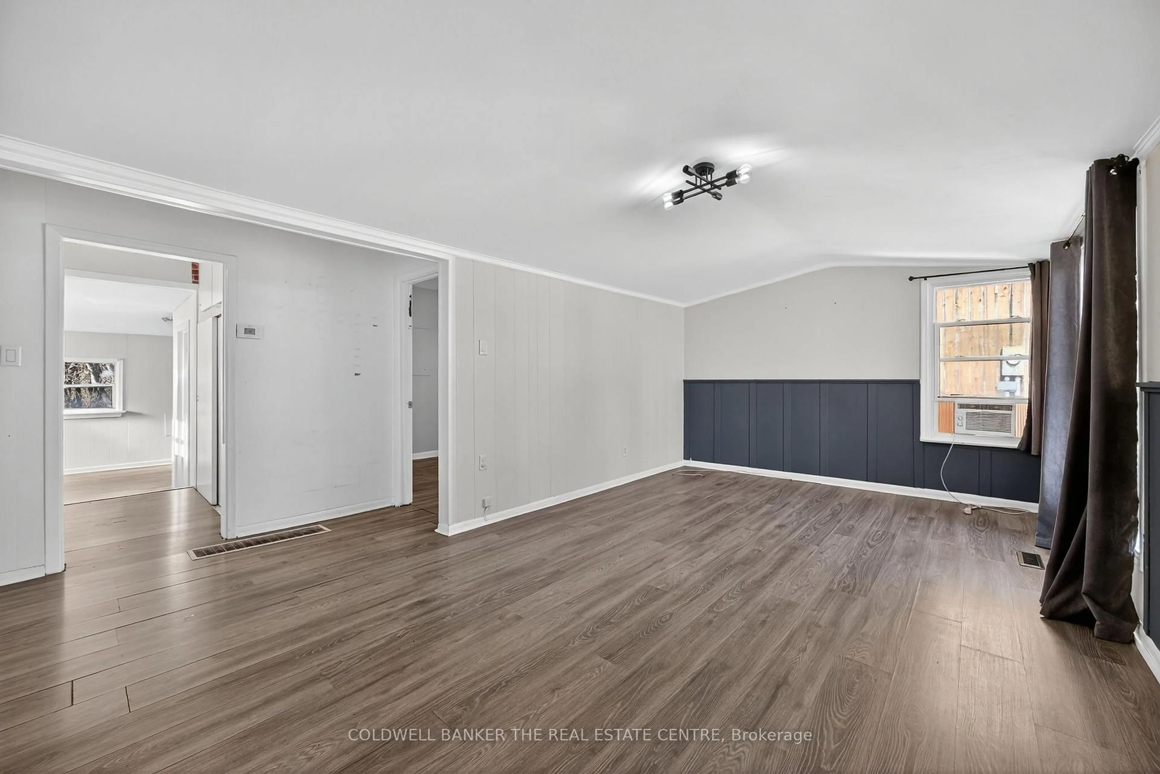 A pic of a room for 119 Elizabeth St, Essa Ontario L0M 1B0