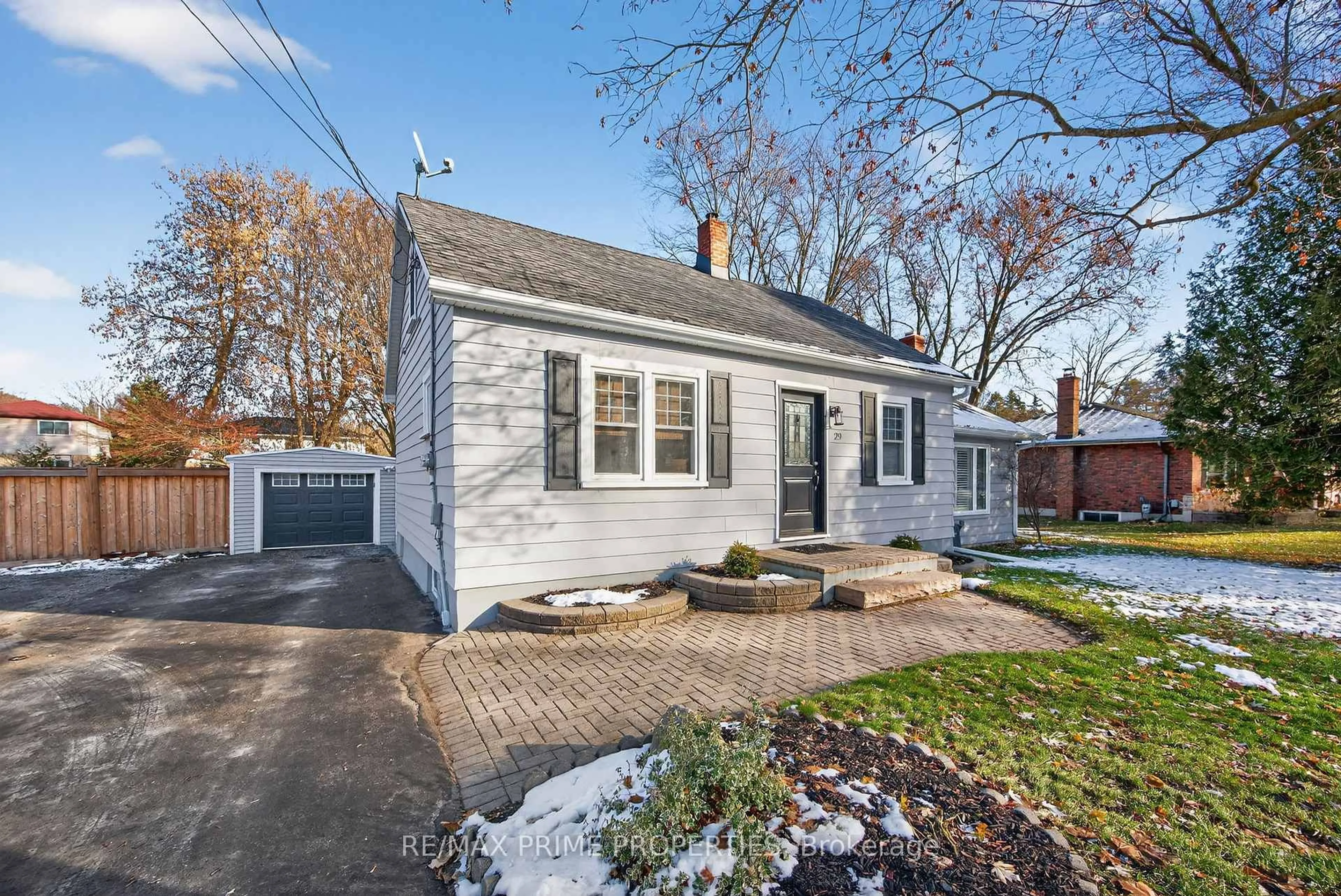 Unknown for 29 Victory Dr, East Gwillimbury Ontario L0G 1M0