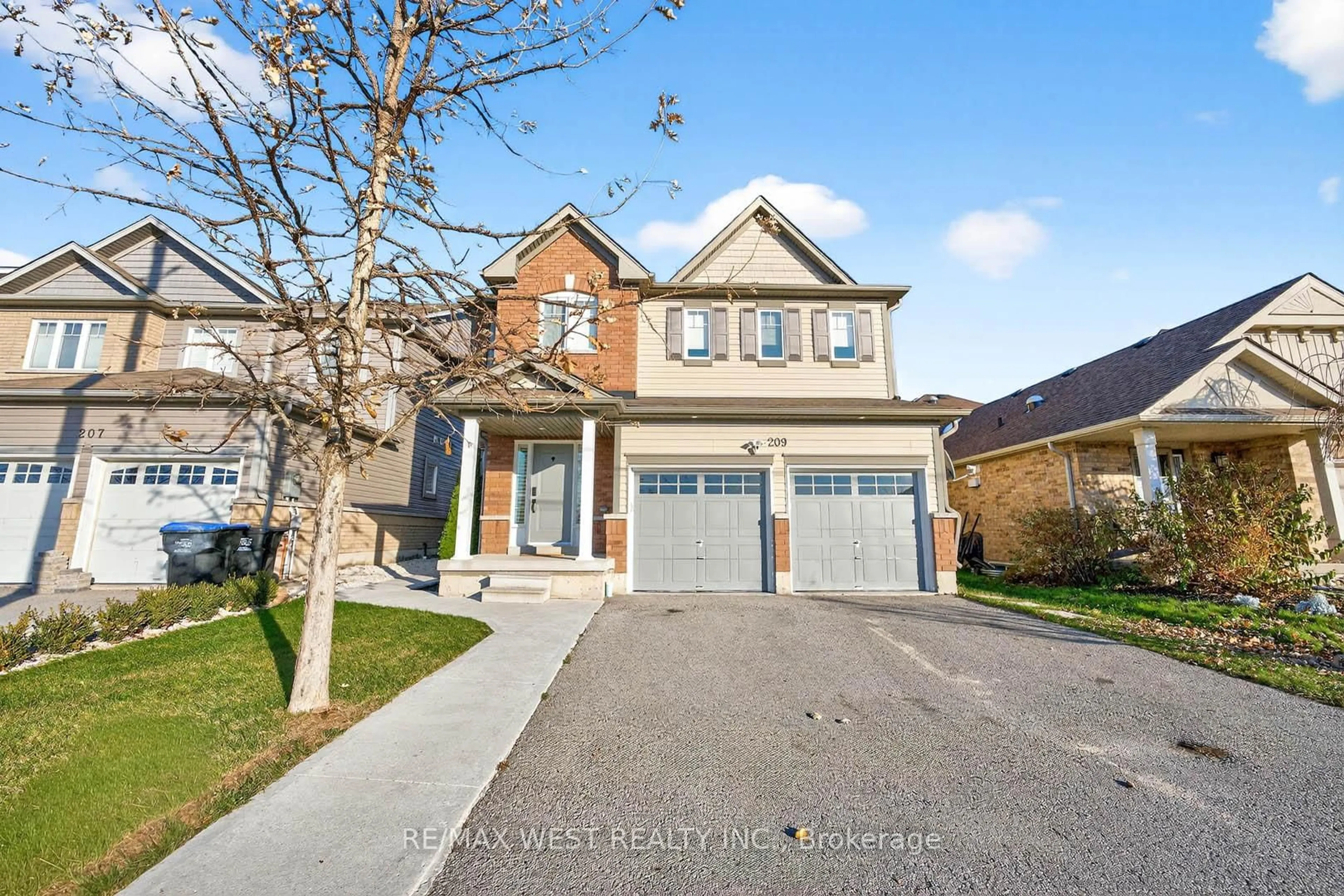 Home with brick exterior material, street for 209 King Street South St, New Tecumseth Ontario L9R 0A7