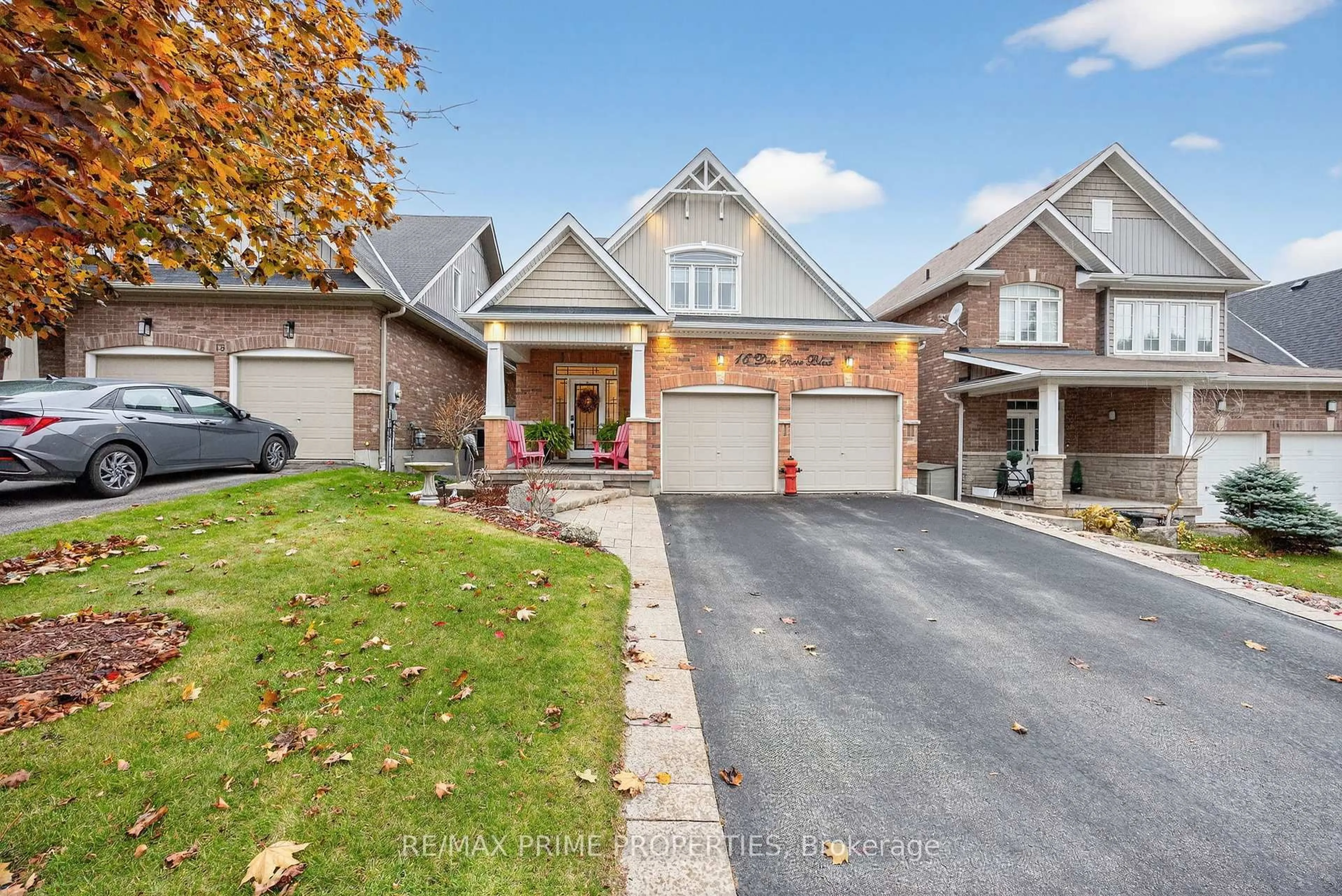 Home with brick exterior material, street for 16 Don Rose Blvd, East Gwillimbury Ontario L0G 1M0