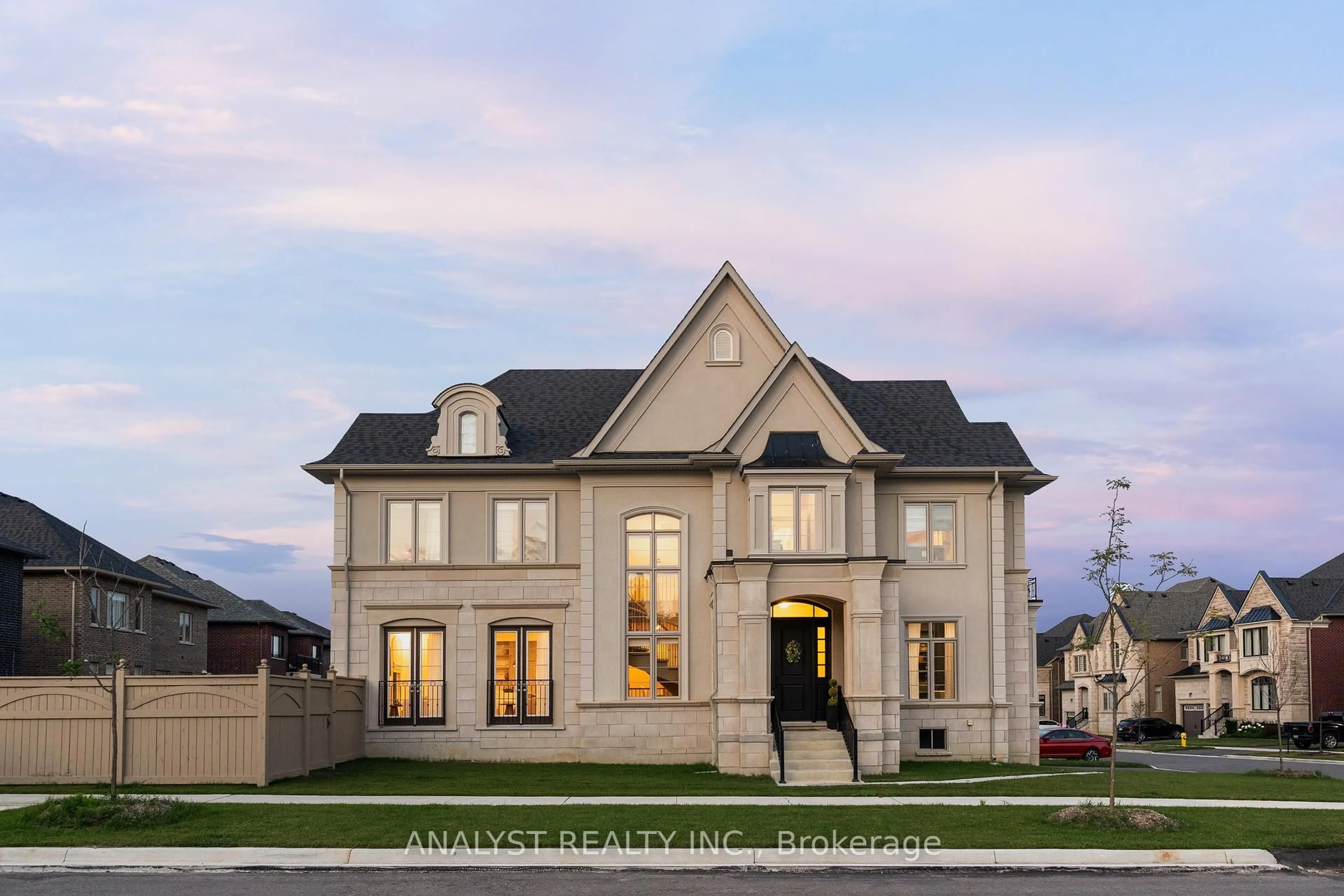 Home with brick exterior material, street for 94 Crawford Dr, King Ontario L7B 0P9