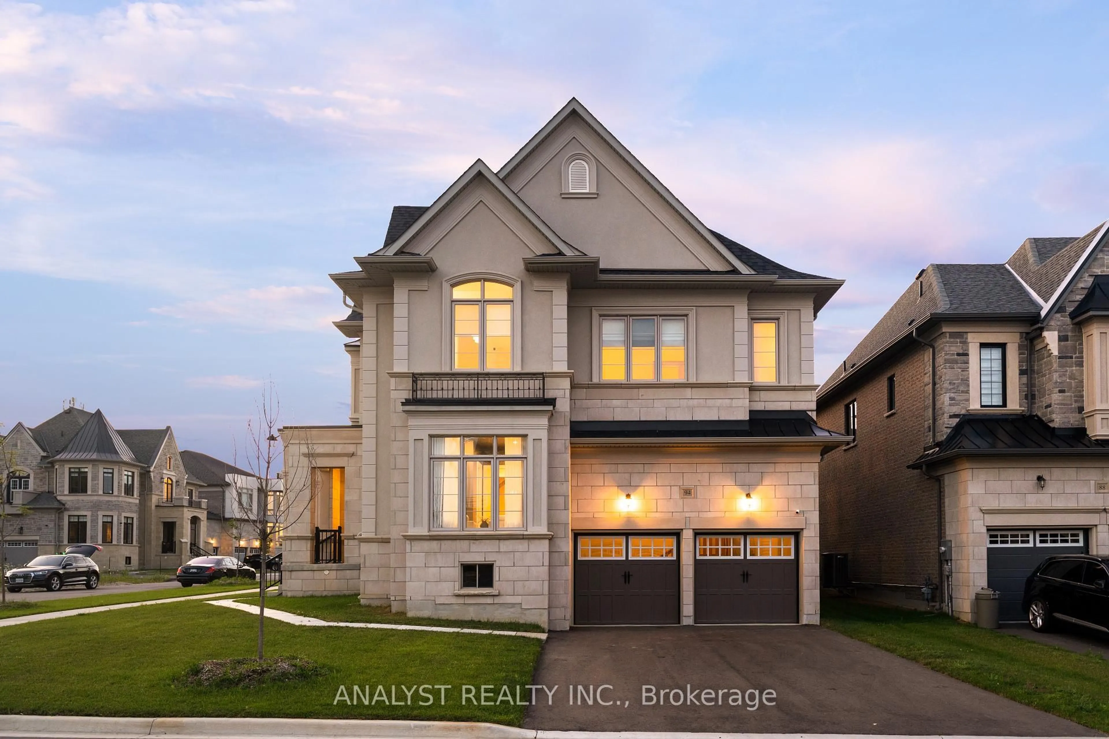 Home with brick exterior material, street for 94 Crawford Dr, King Ontario L7B 0P9