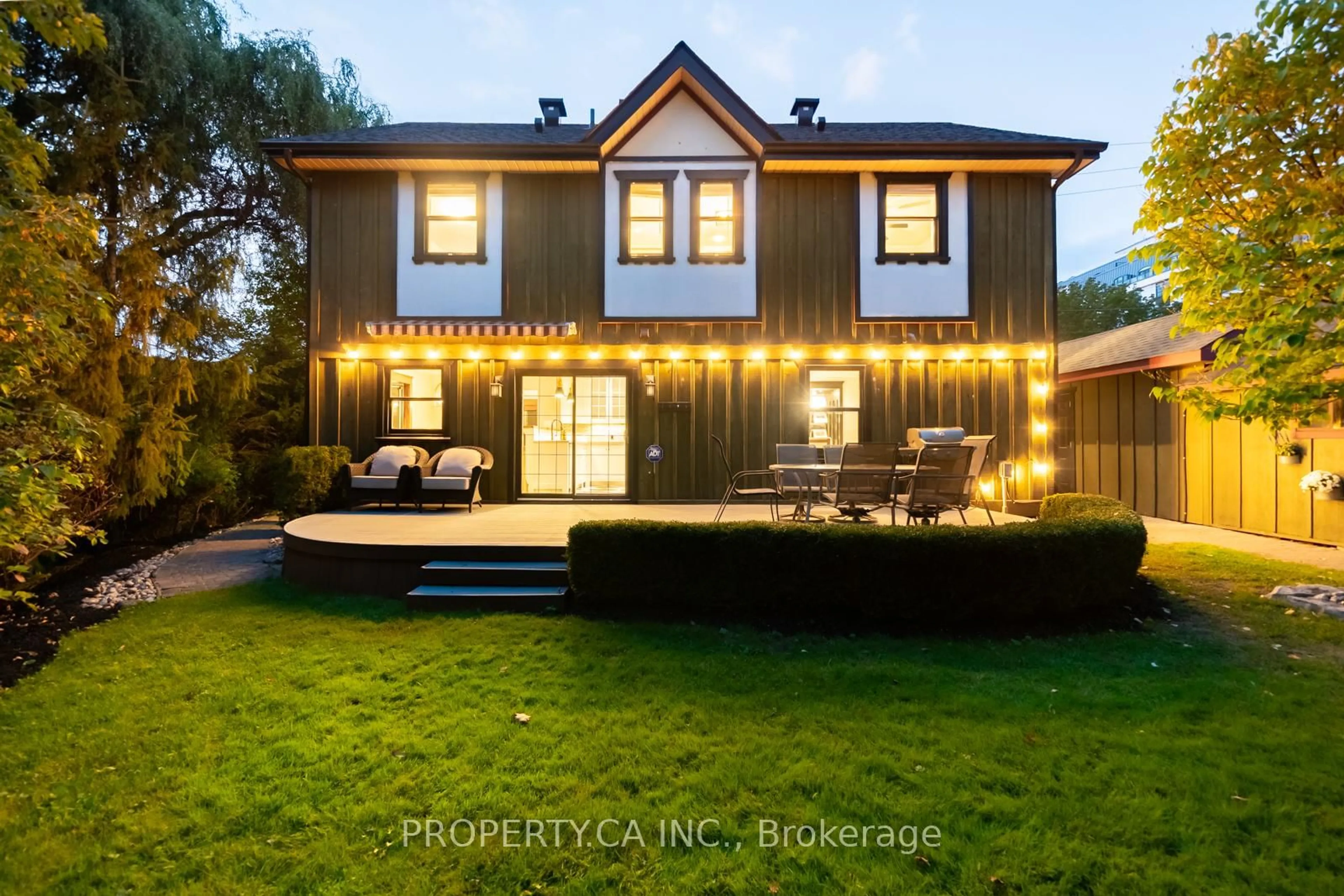 Unknown for 29 Tyler St, Aurora Ontario L4G 2N1