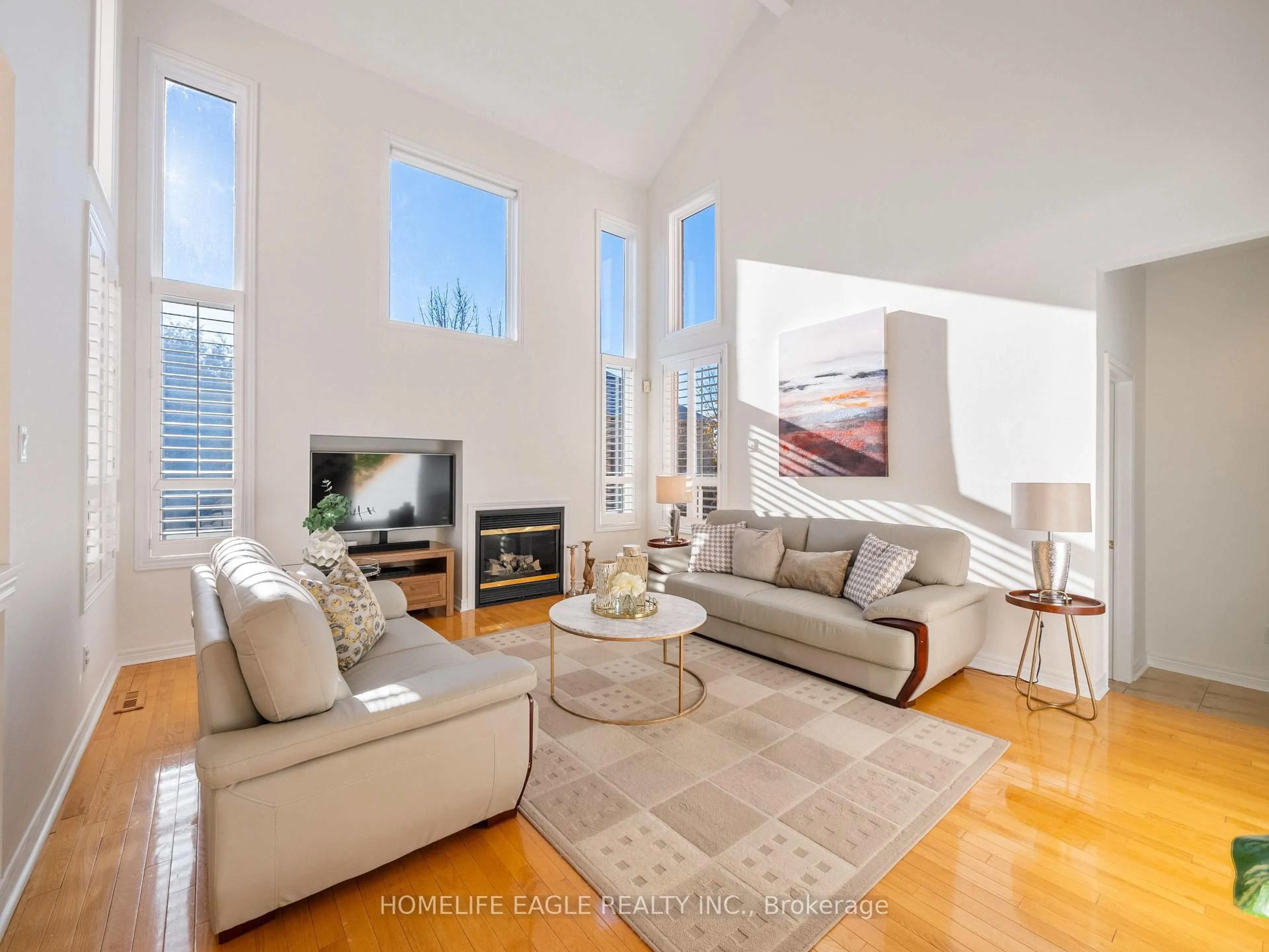 Living room with furniture, unknown for 99 Montebello Ave, Vaughan Ontario L4H 1T5