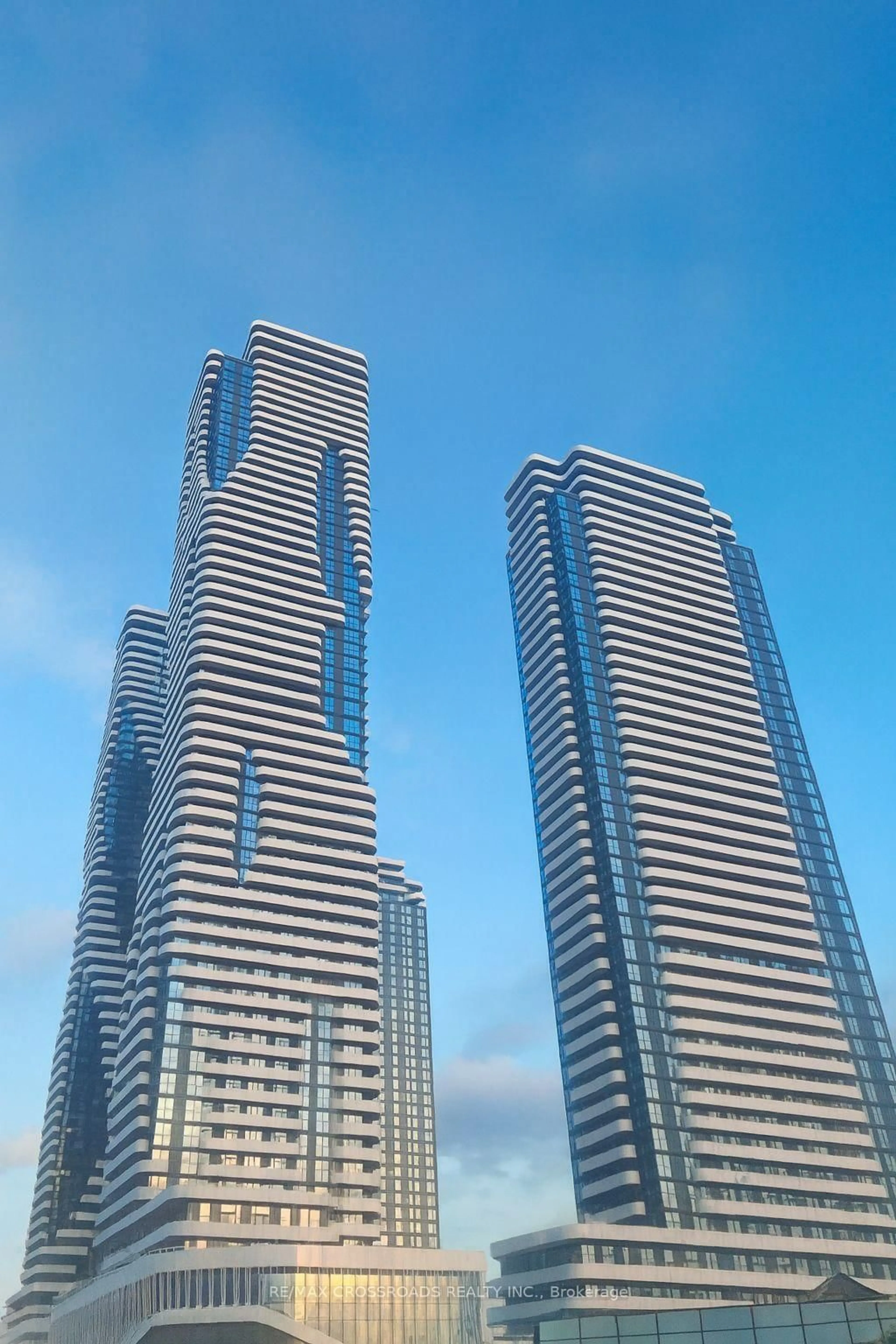 Unknown for 225 Commerce St St #907, Vaughan Ontario L4K 0R1