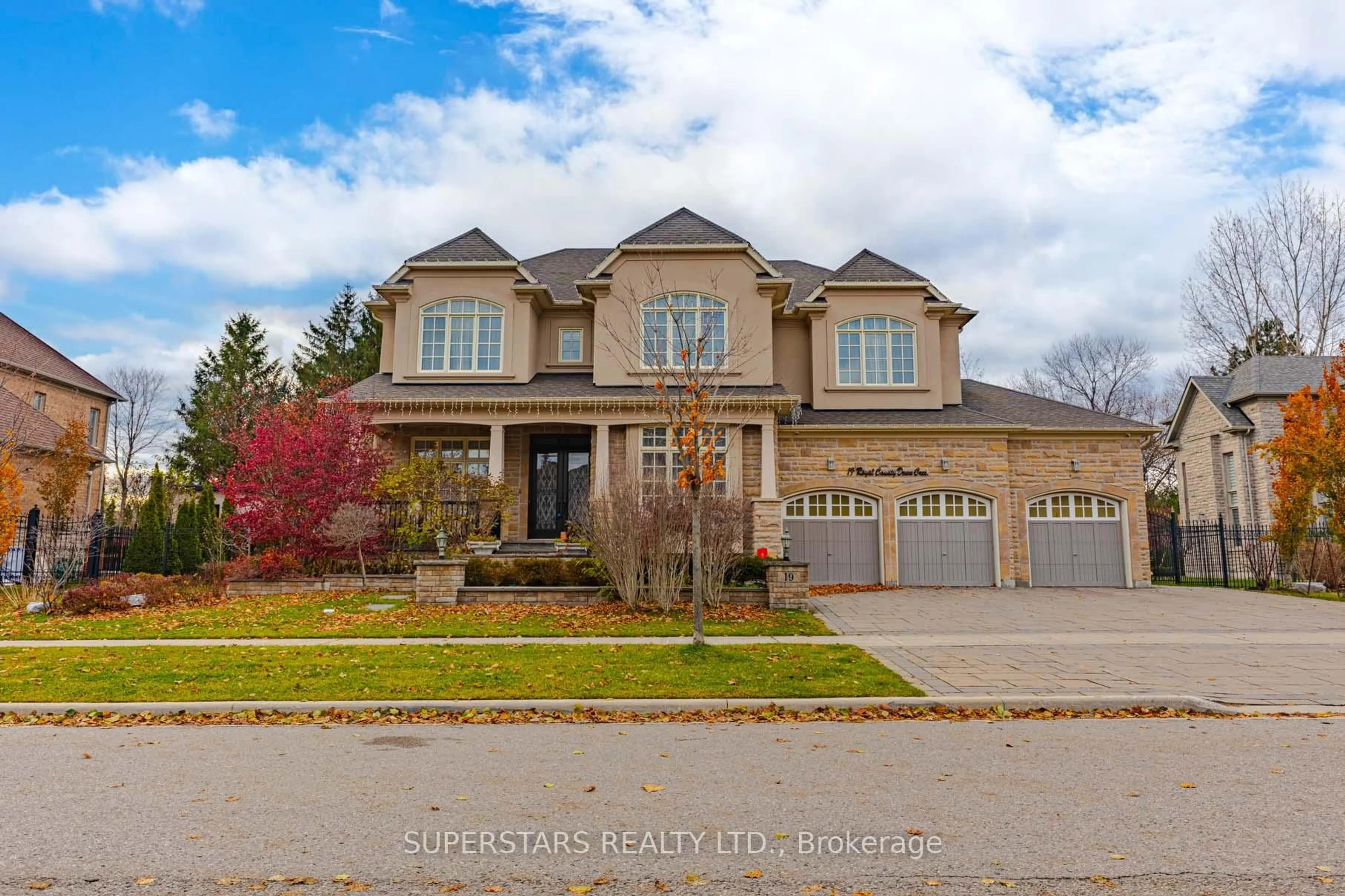 Home with brick exterior material, street for 19 Royal County Down Cres, Markham Ontario L6C 0K1