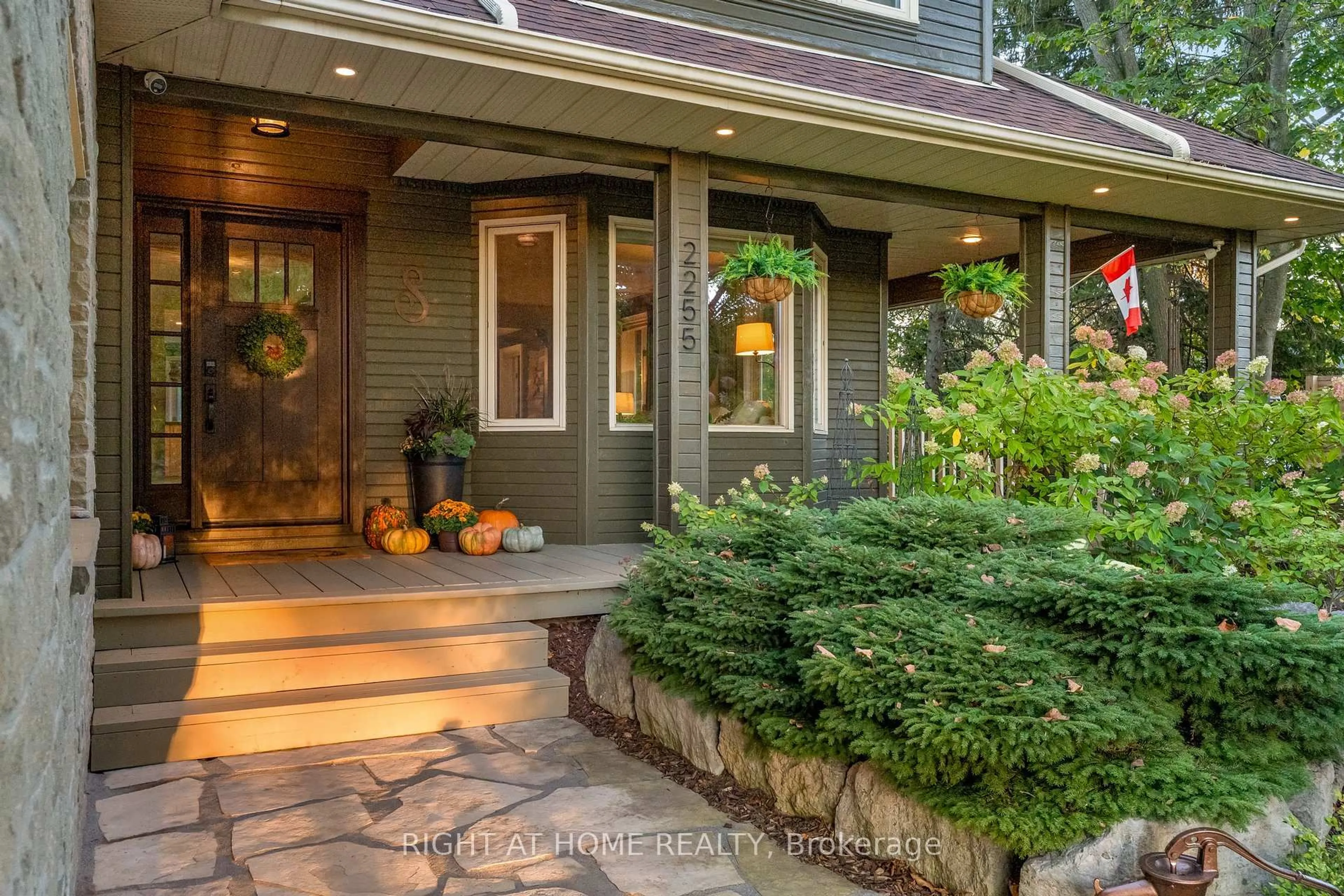 Home with brick exterior material, street for 2255 Douglas Ave, Innisfil Ontario L9S 2C5